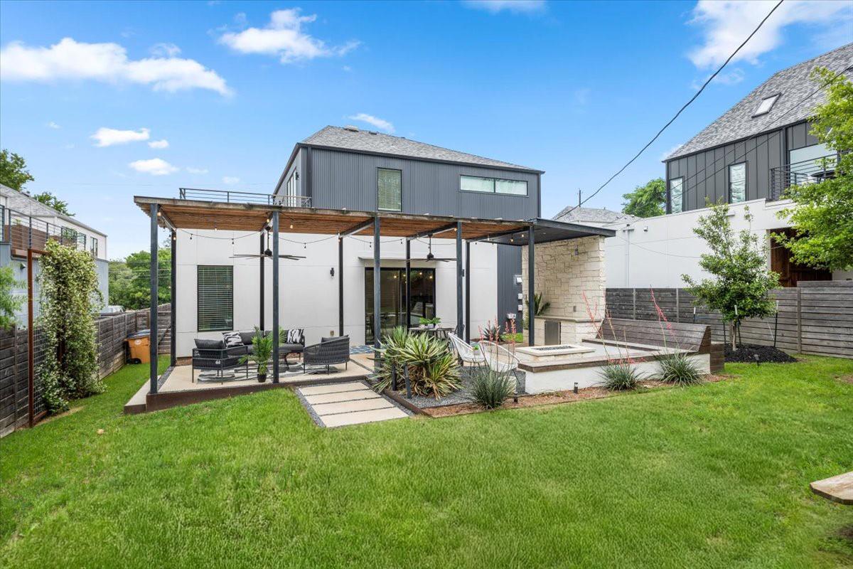 301 Woodward St # B, Austin, TX 78704