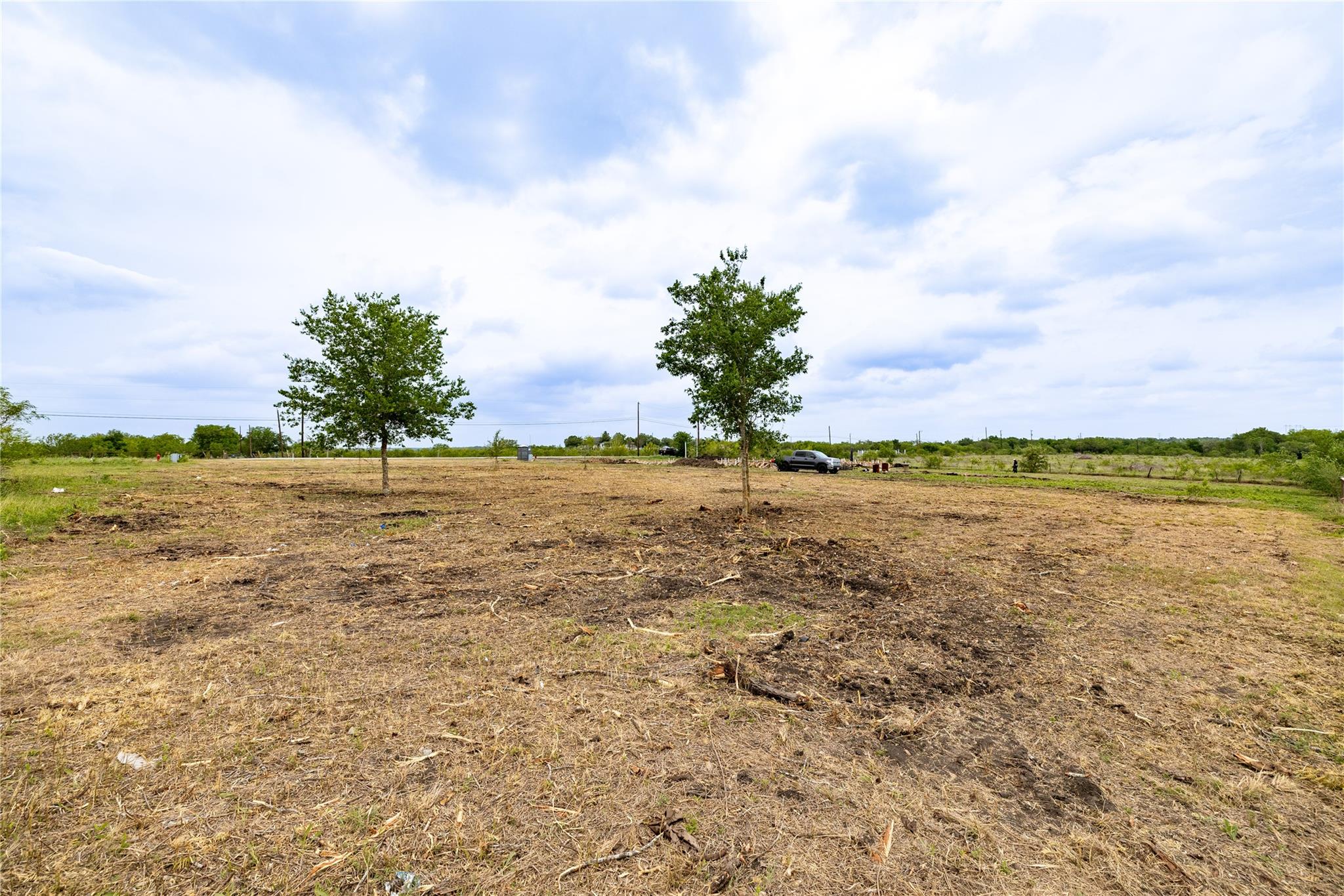 520 Engelke Rd, Niederwald, TX 78640