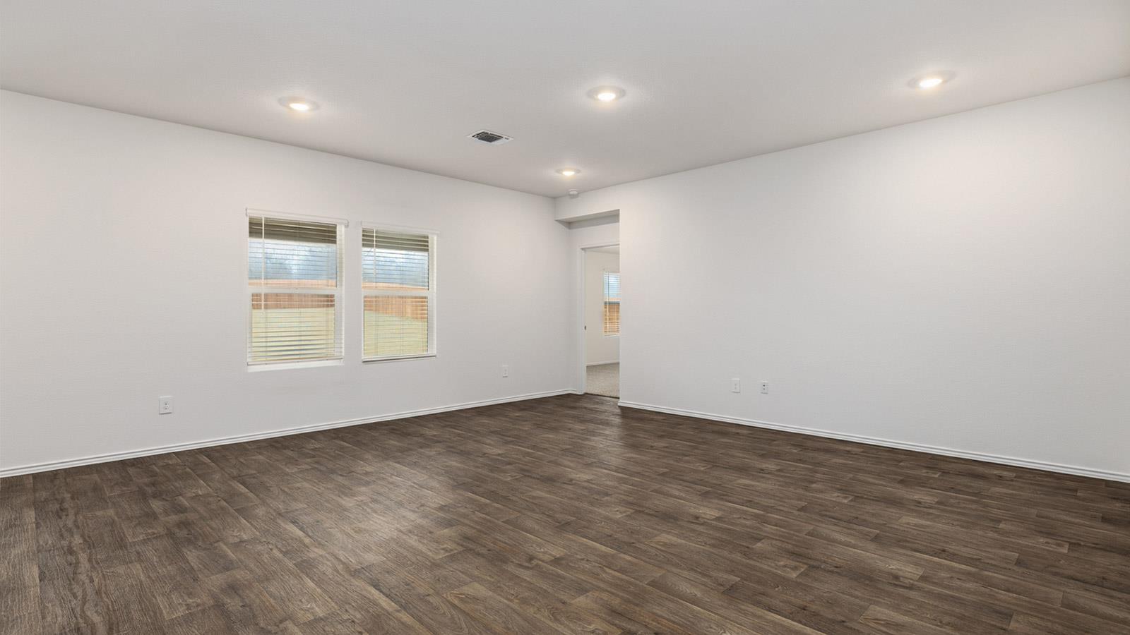 663 Ebbsfleet Dr, Uhland, TX 78640