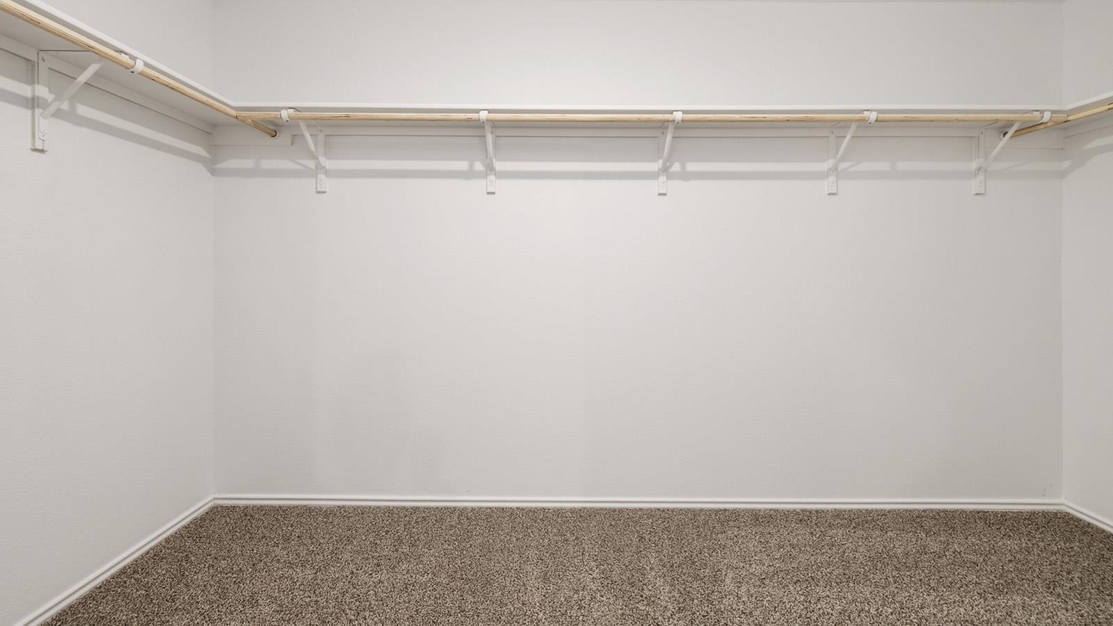 663 Ebbsfleet Dr, Uhland, TX 78640