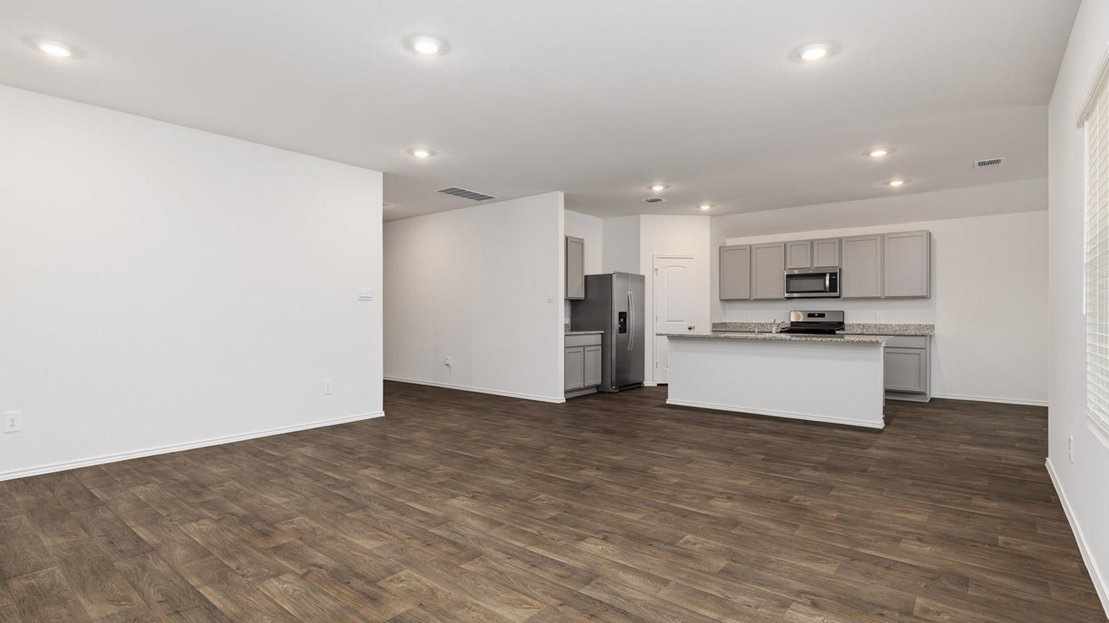 663 Ebbsfleet Dr, Uhland, TX 78640