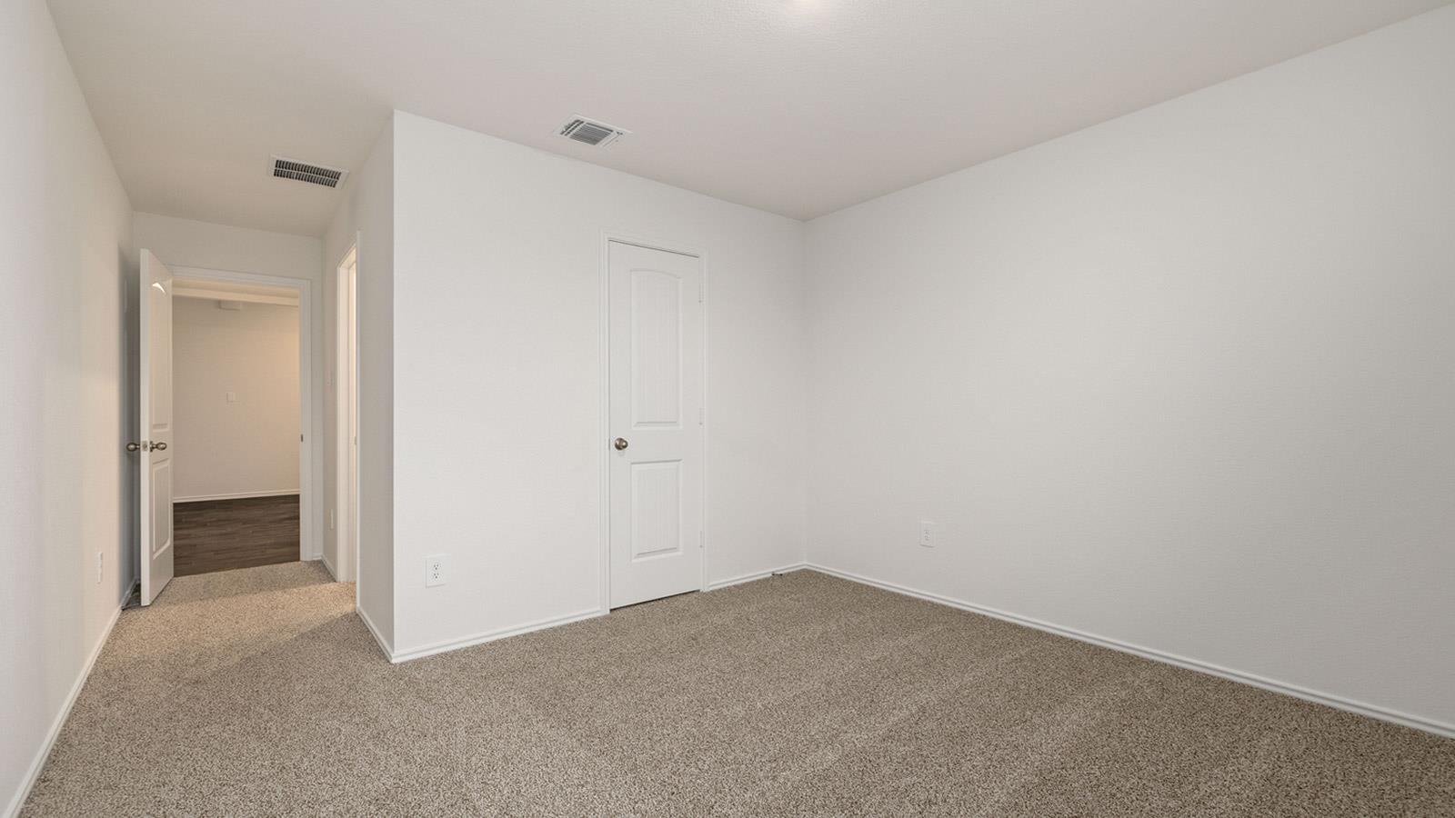 663 Ebbsfleet Dr, Uhland, TX 78640