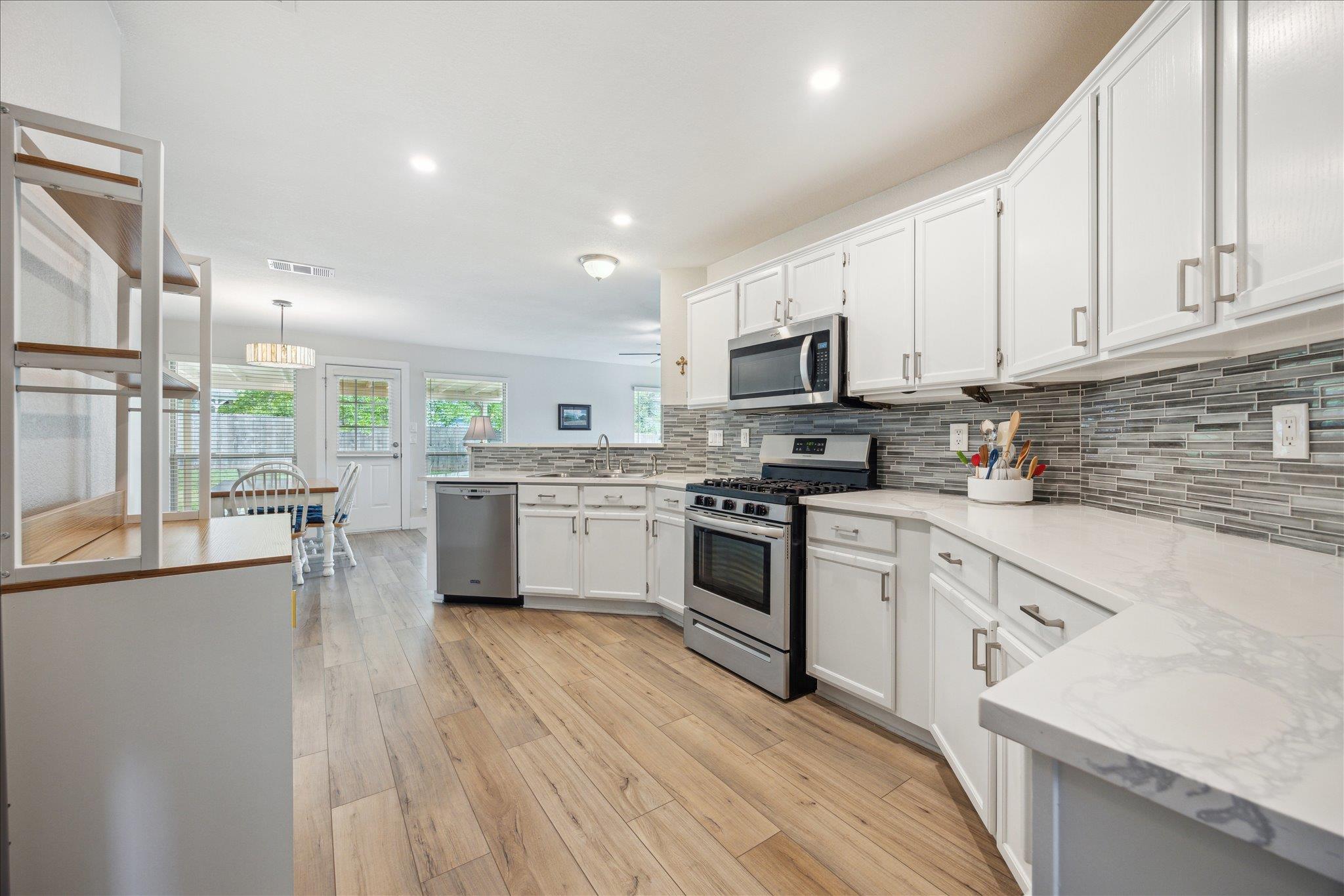 706 Wagon Wheel Trl, Pflugerville, TX 78660