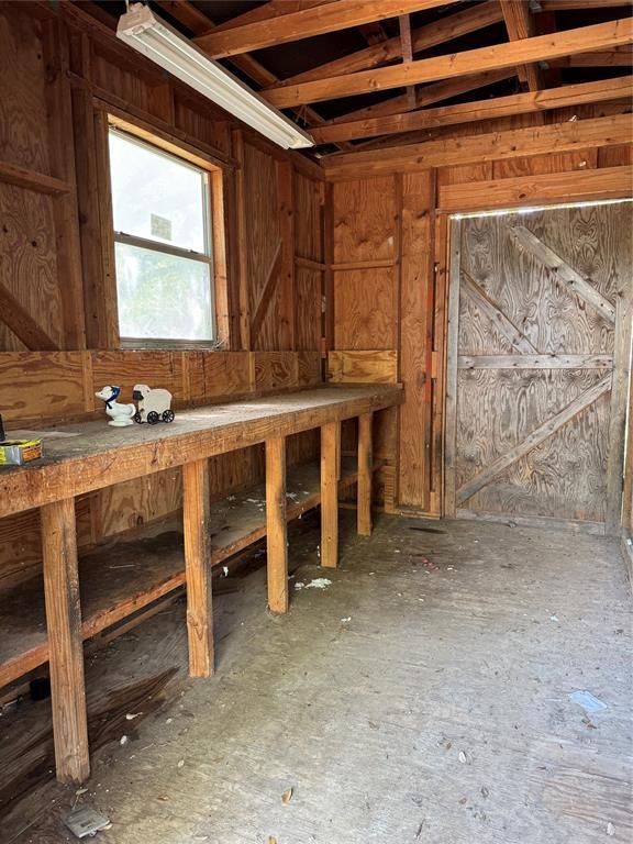 560 Longview Rd, Dripping Springs, TX 78620