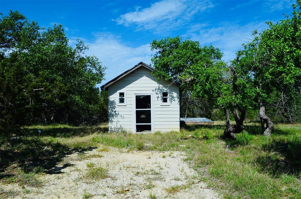 560 Longview Rd, Dripping Springs, TX 78620