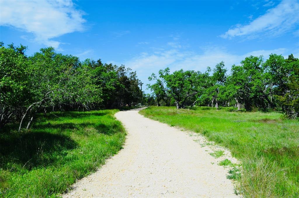 560 Longview Rd, Dripping Springs, TX 78620