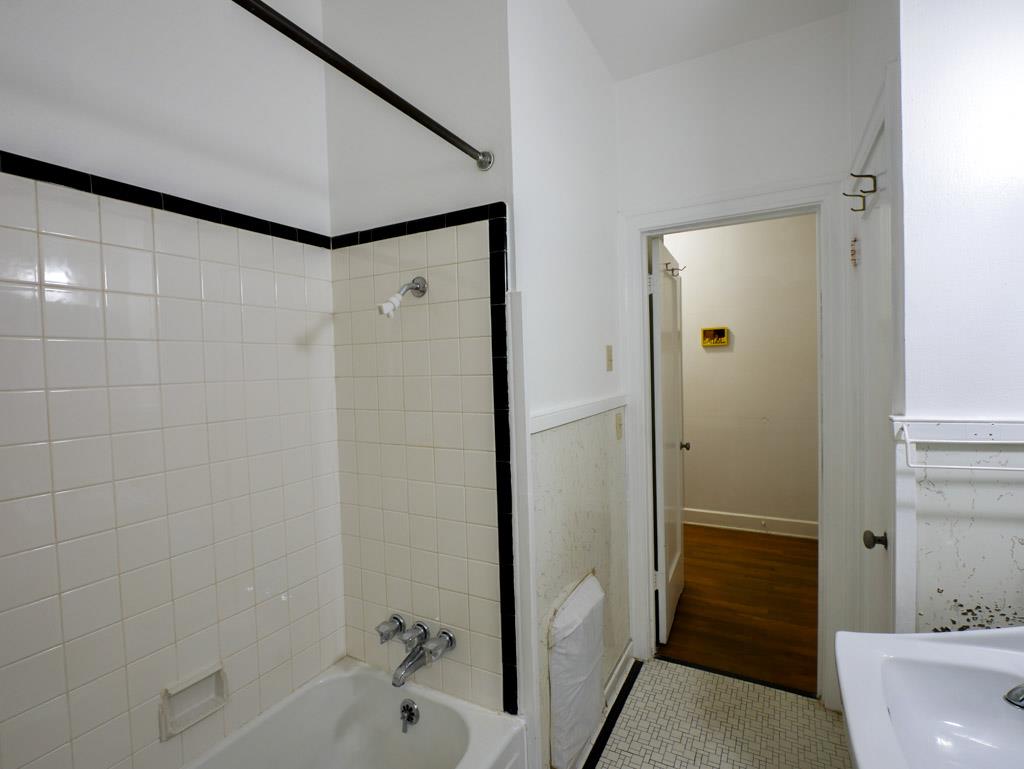 810 E 45th St, Austin, TX 78751