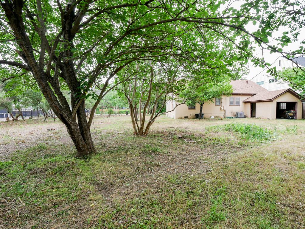 810 E 45th St, Austin, TX 78751