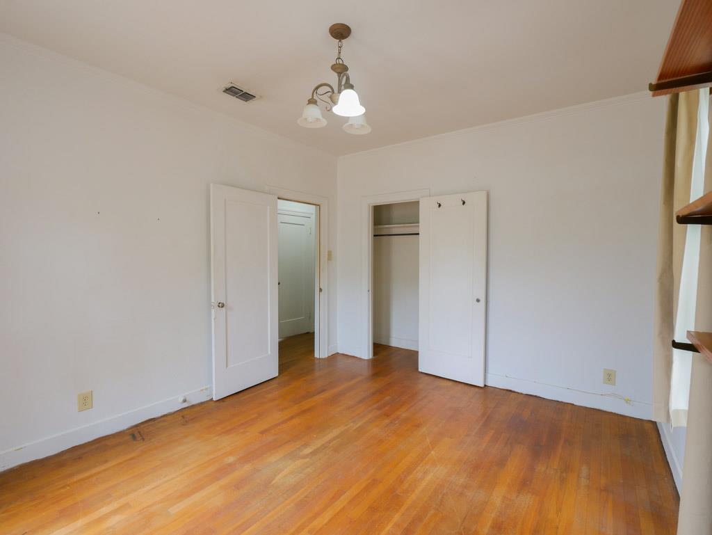 810 E 45th St, Austin, TX 78751