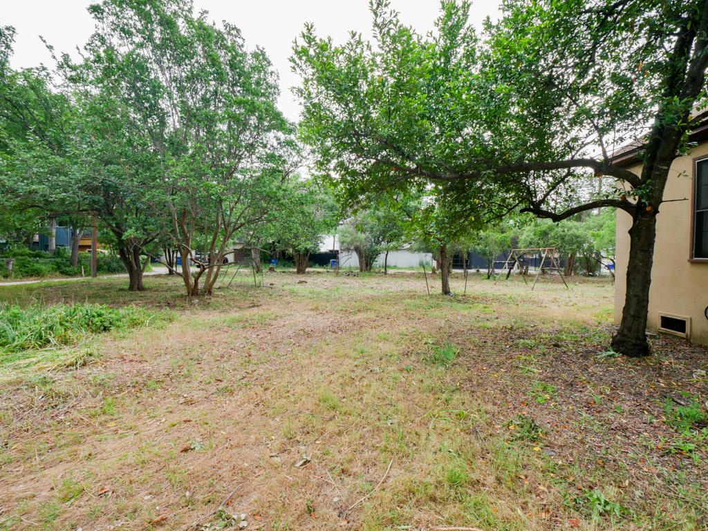 810 E 45th St, Austin, TX 78751