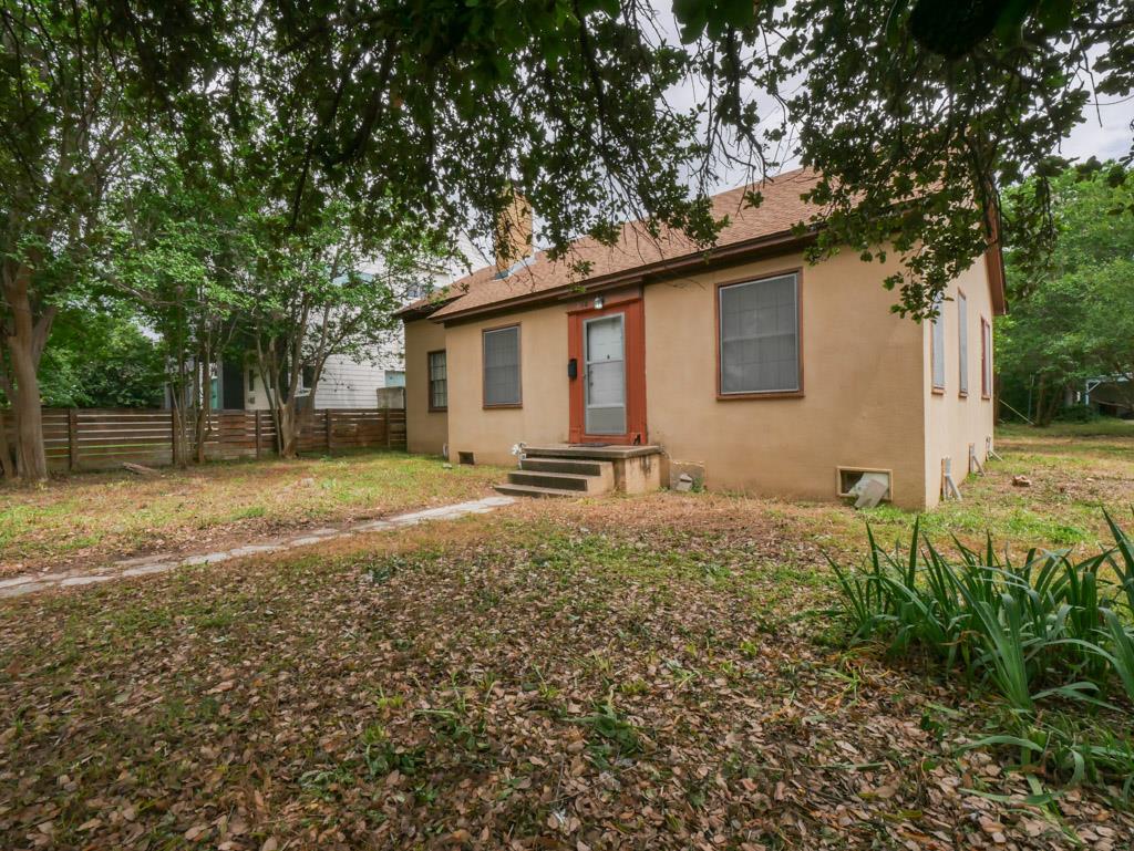810 E 45th St, Austin, TX 78751