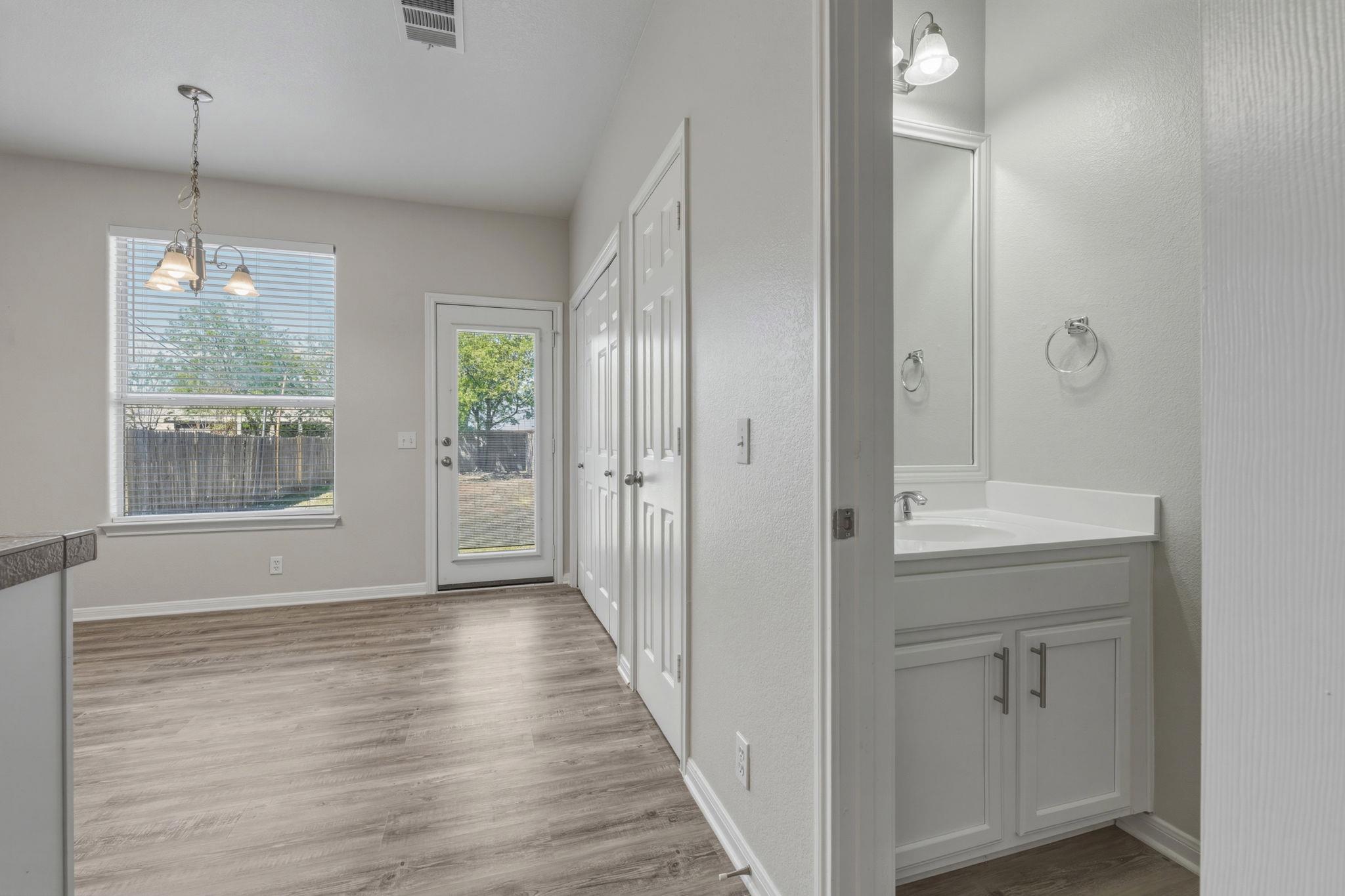 10608 Plains Trl # B, Austin, TX 78758