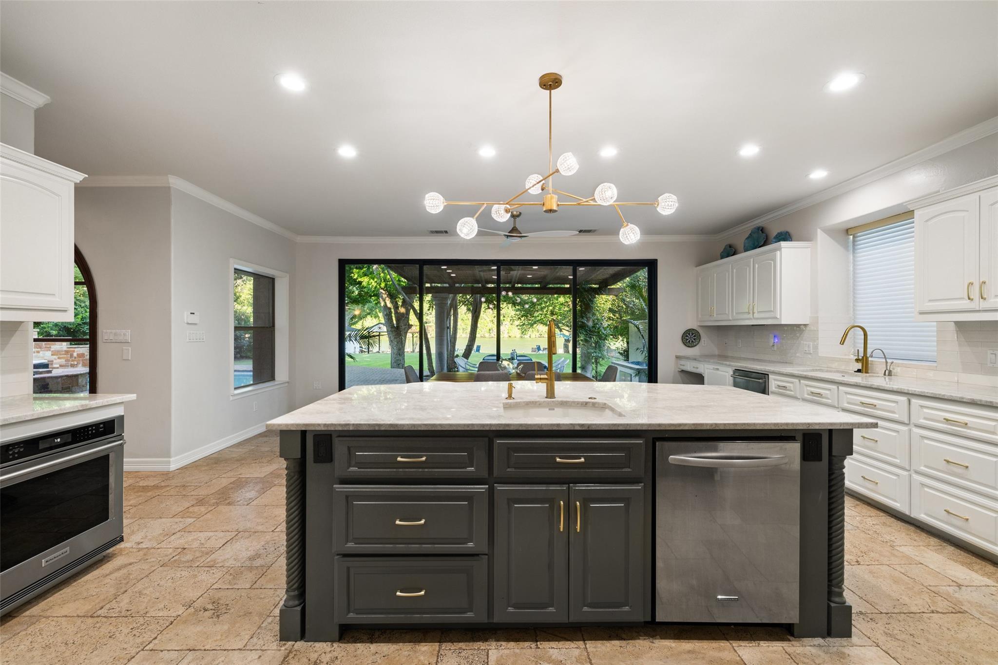 2303 Manana St, Austin, TX 78730