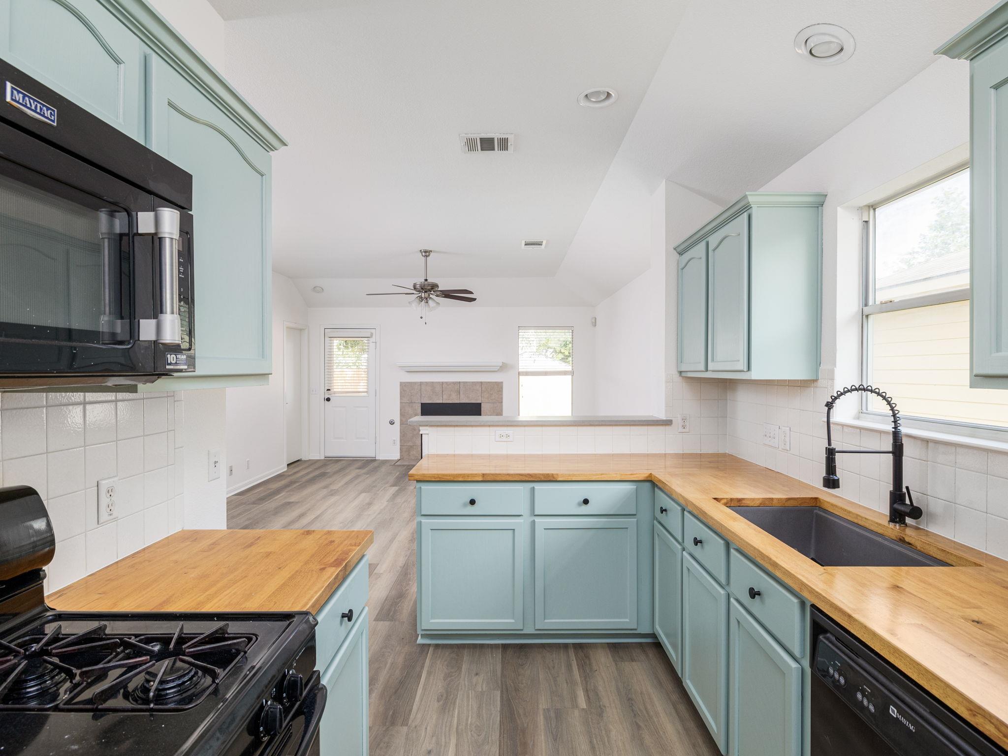 8425 Shallot Way, Austin, TX 78748