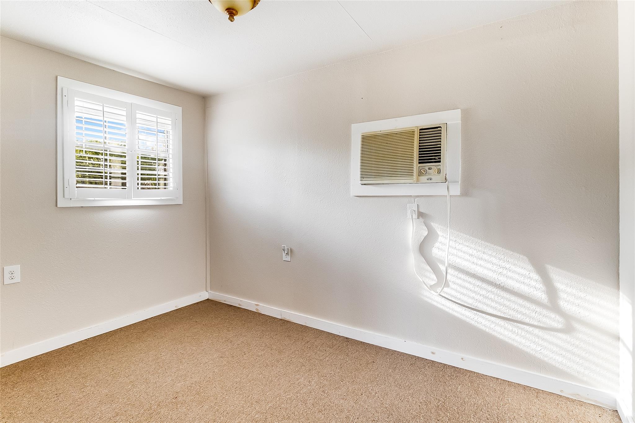 950 County Road 221, Tow, TX 78672