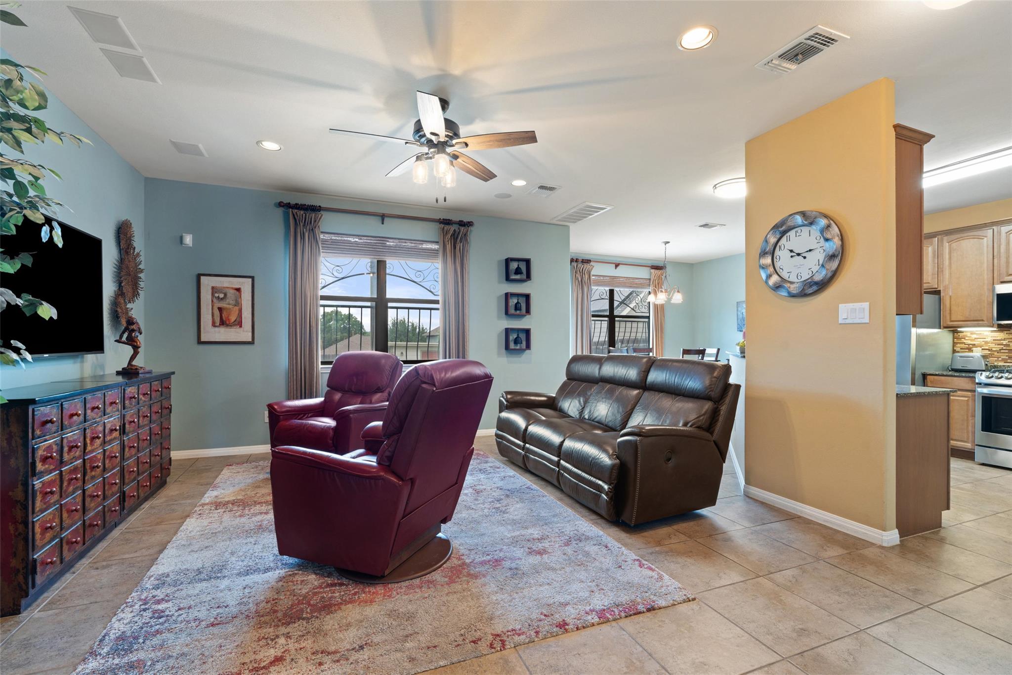 6006 Seville Dr, Austin, TX 78724