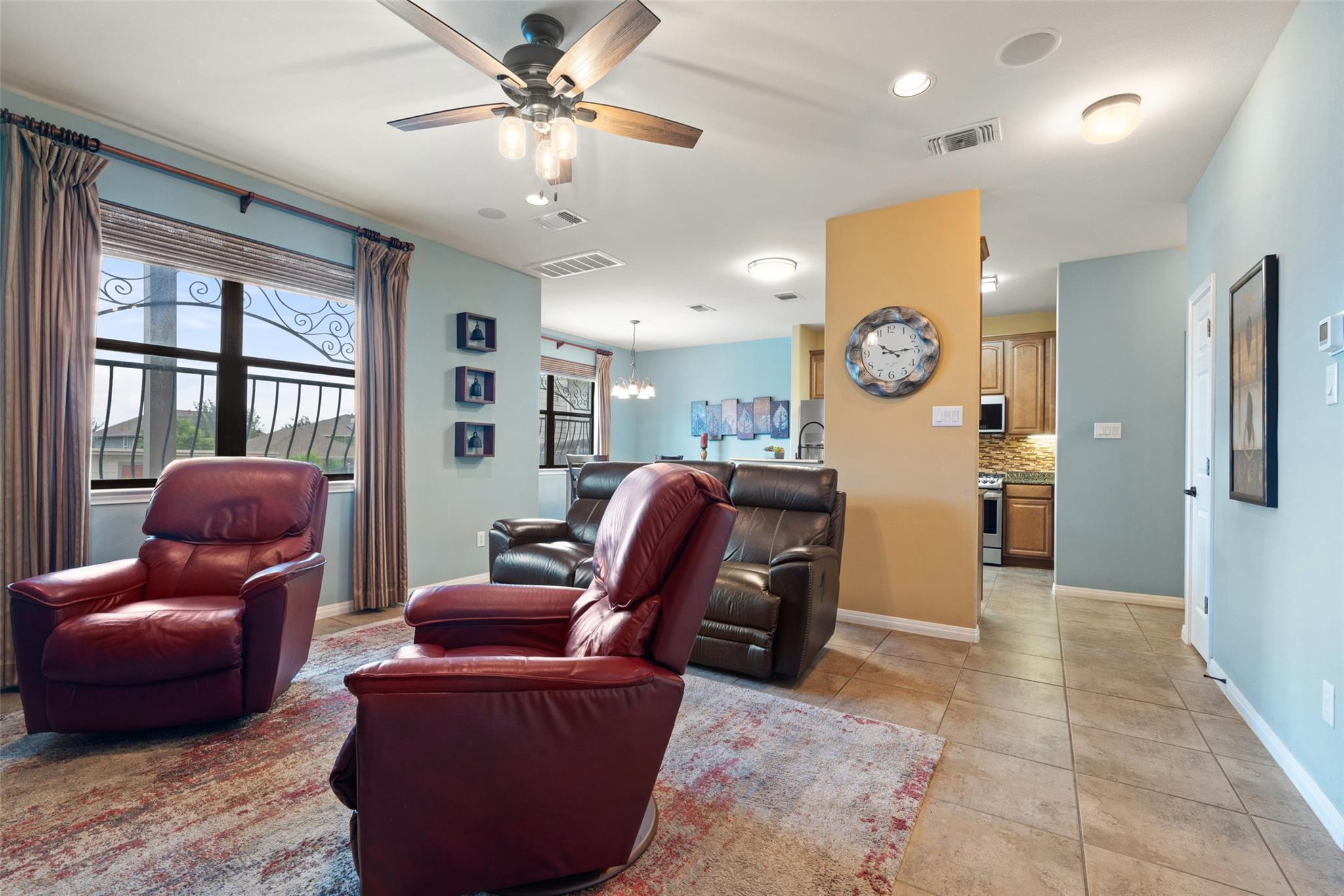 6006 Seville Dr, Austin, TX 78724