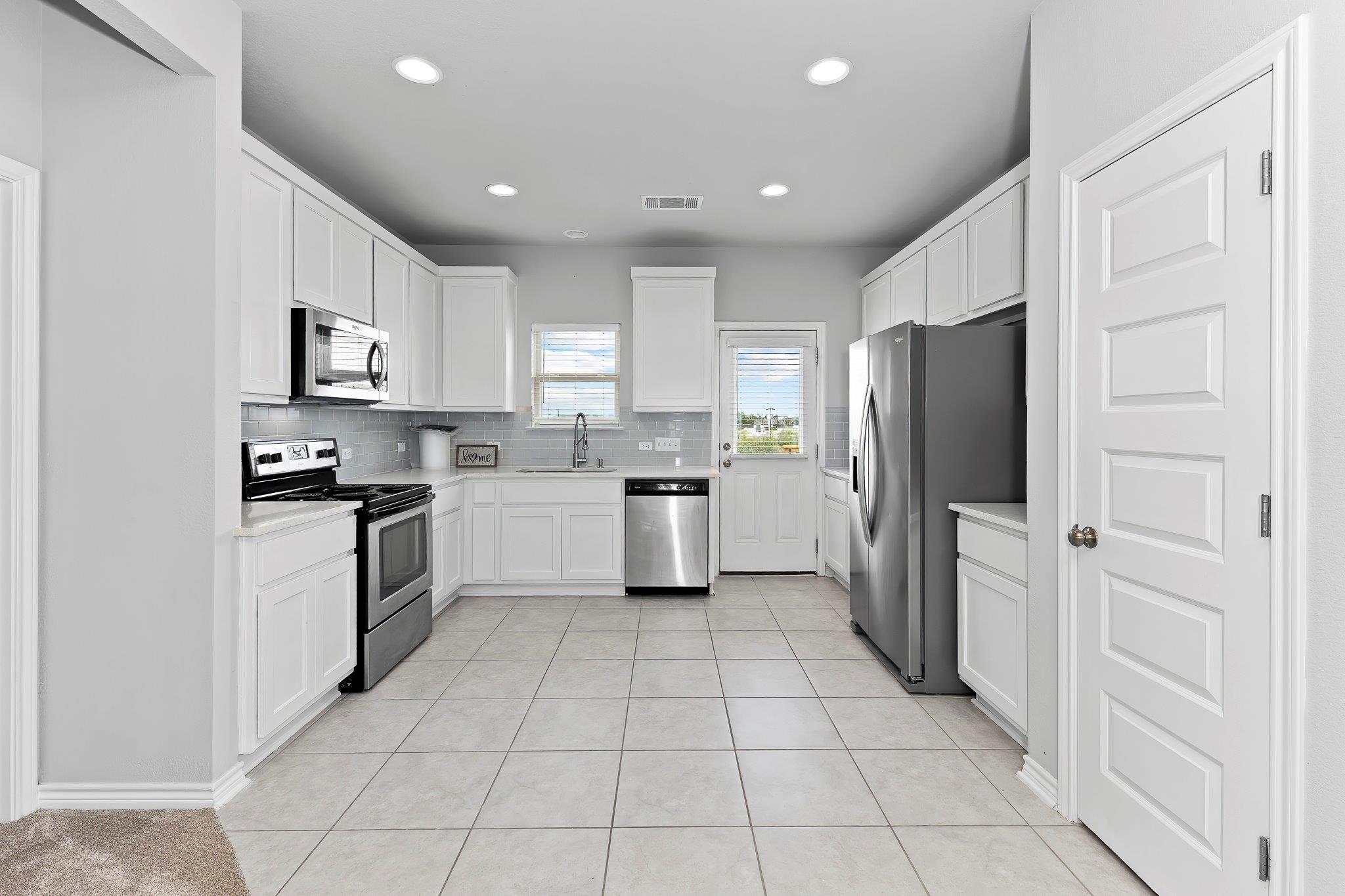 316 Ancellotta Way, Leander, TX 78641