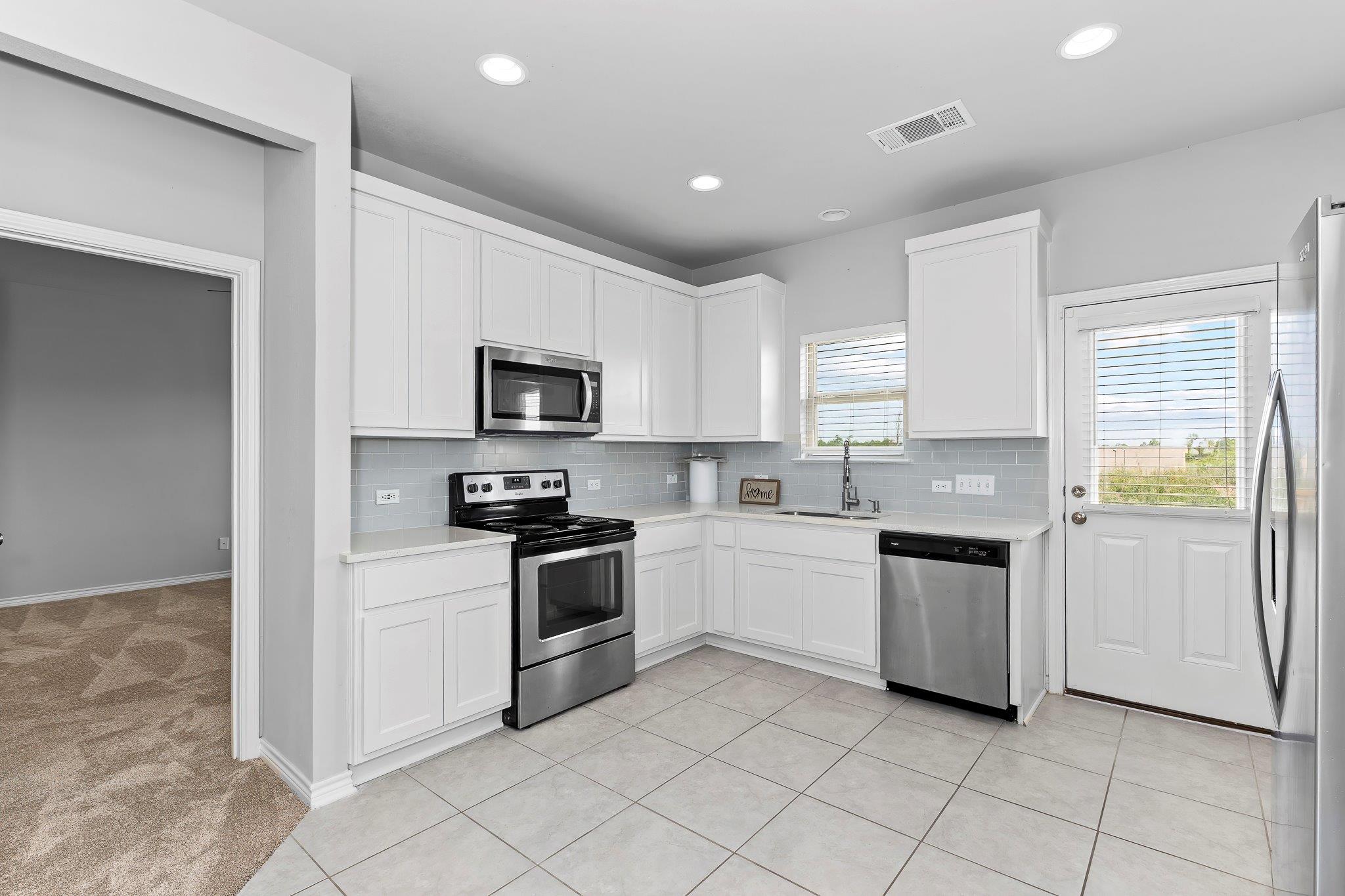 316 Ancellotta Way, Leander, TX 78641