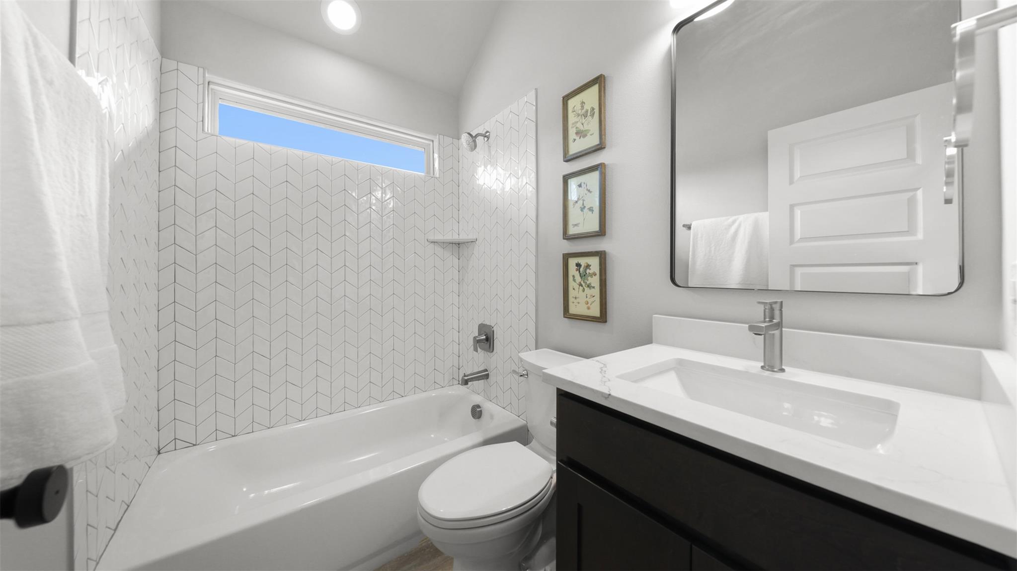 11 Moonlight Ln, Wimberley, TX 78676