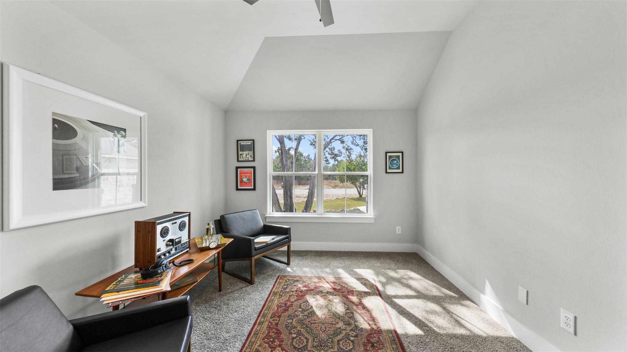 11 Moonlight Ln, Wimberley, TX 78676