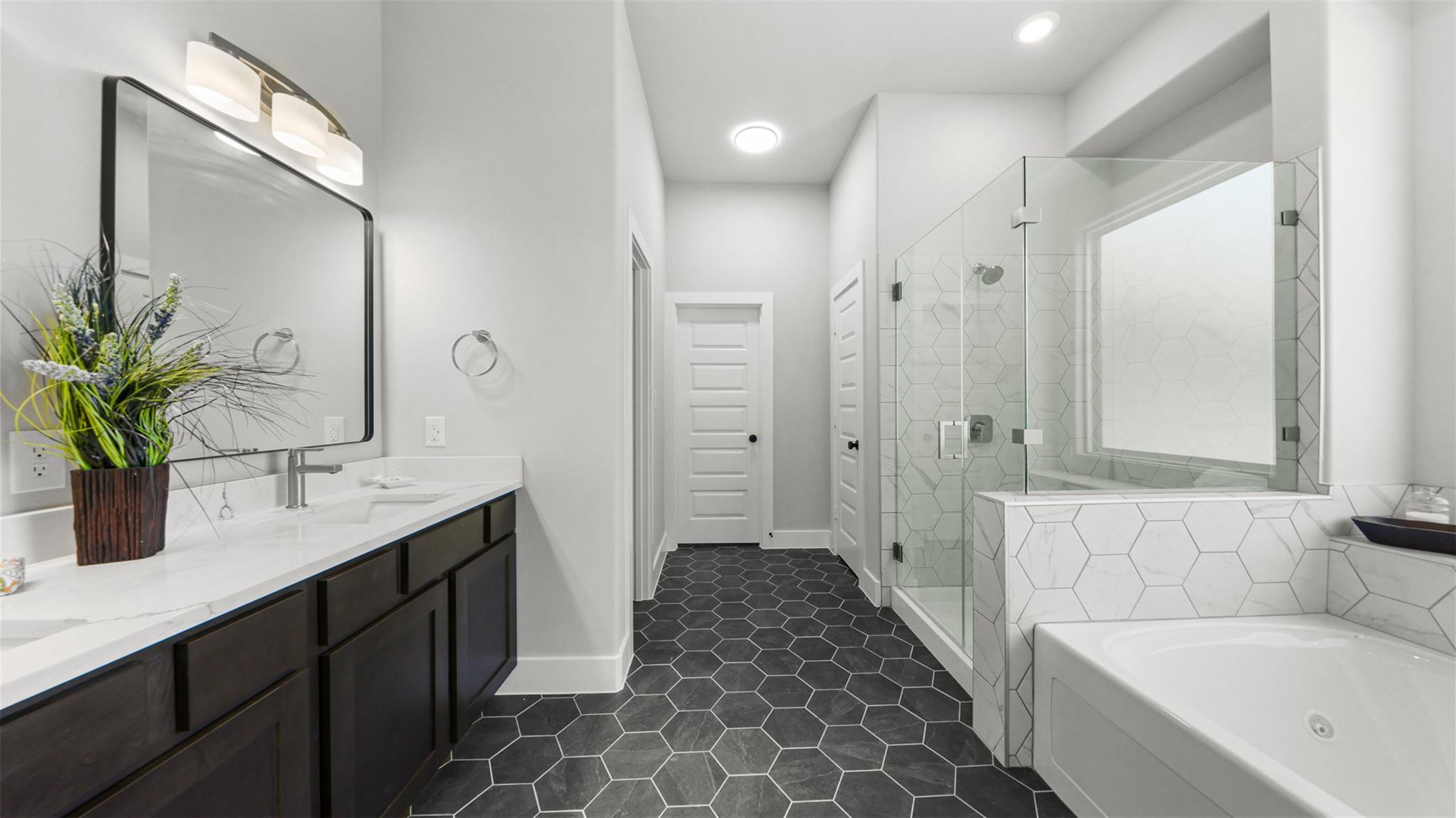 11 Moonlight Ln, Wimberley, TX 78676