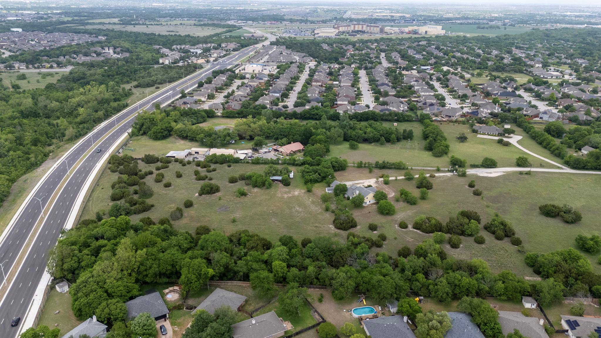 1294 Johnson Ln, Round Rock, TX 78665