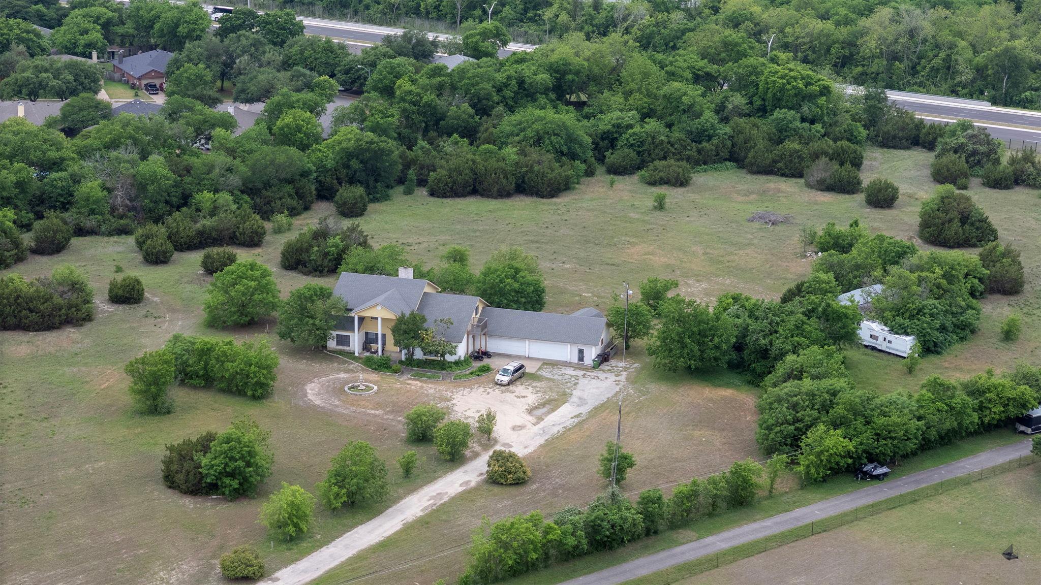 1294 Johnson Ln, Round Rock, TX 78665