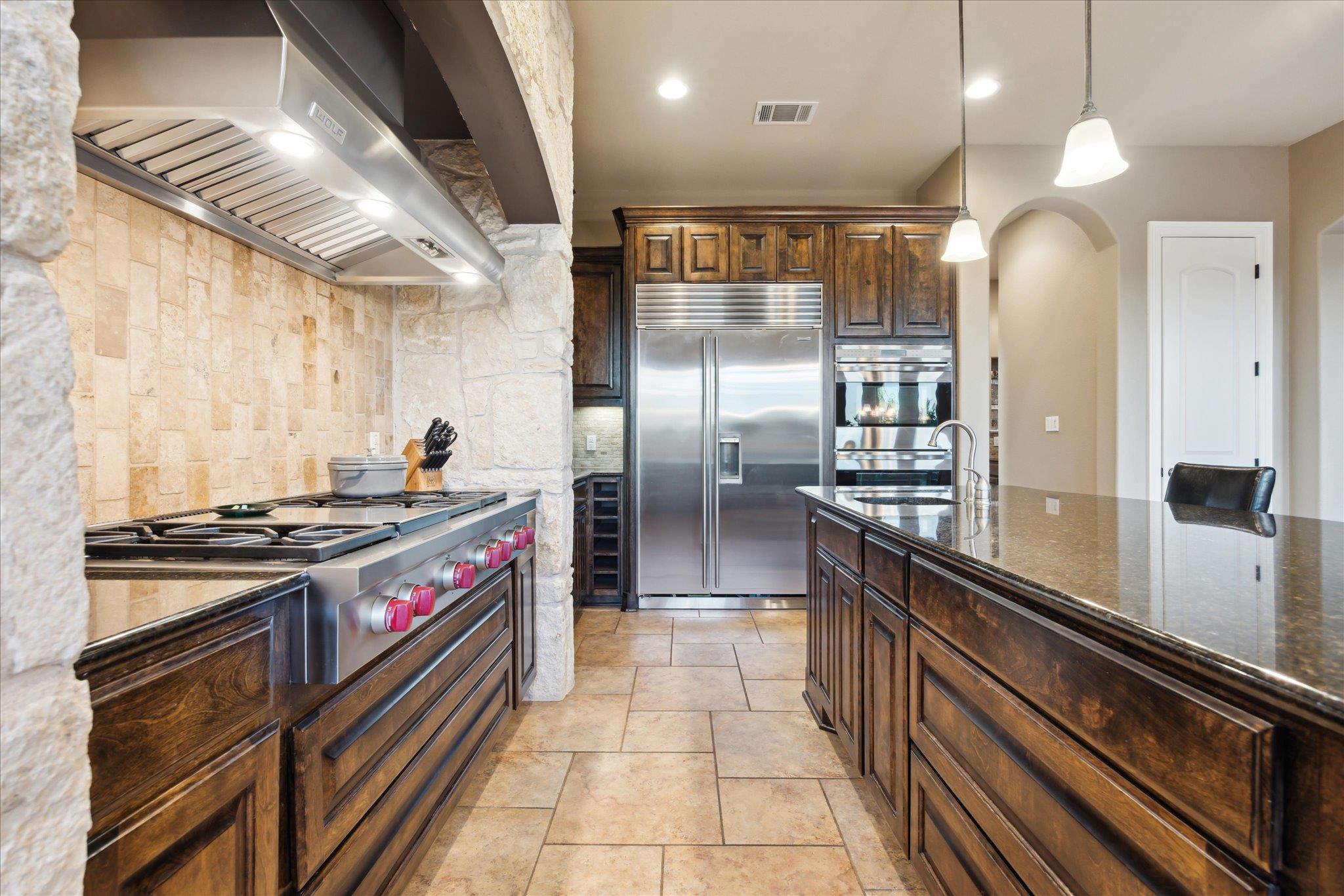 613 Horseback Holw, Austin, TX 78732