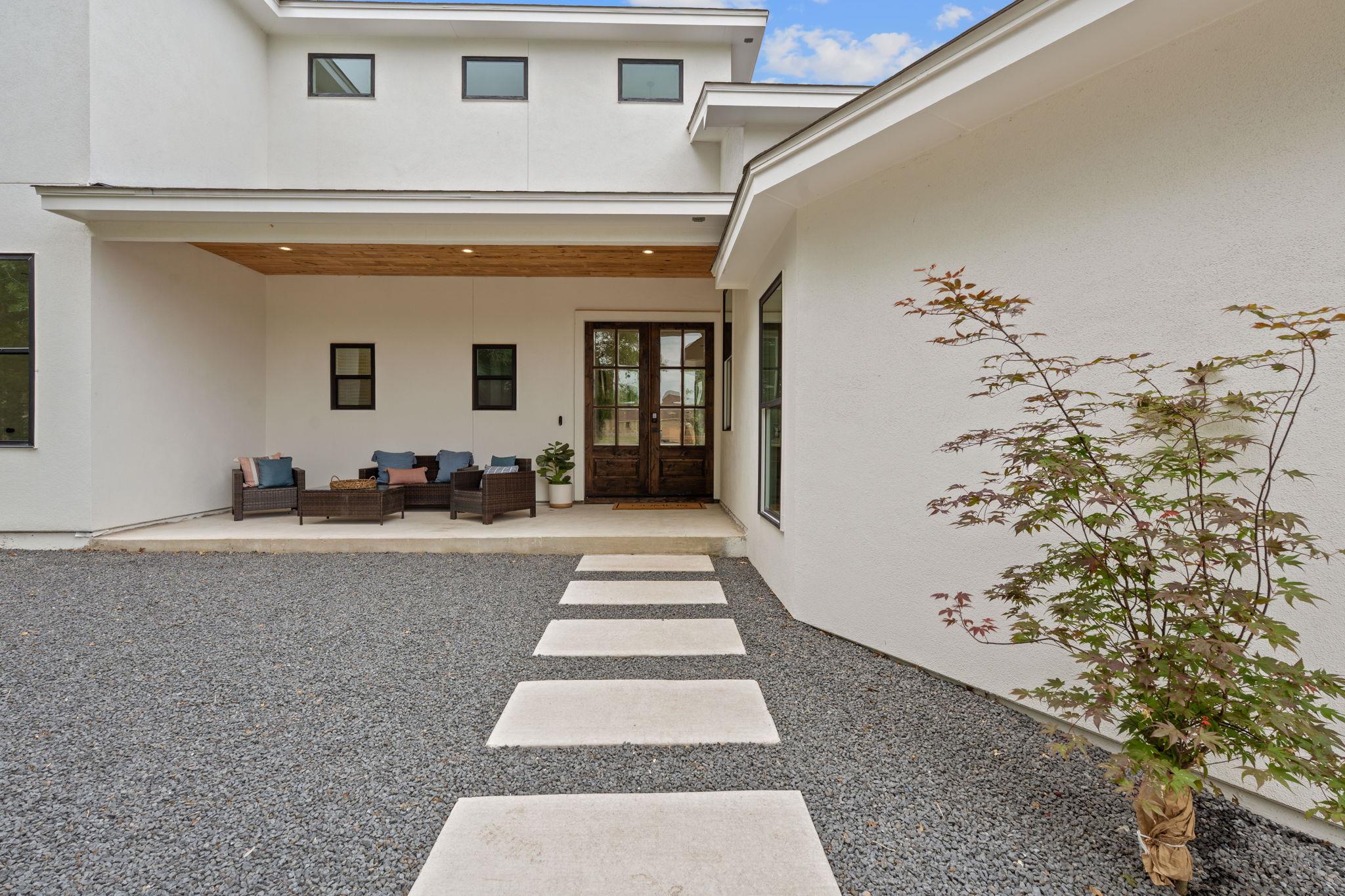 103 Mills Xing, Bastrop, TX 78602