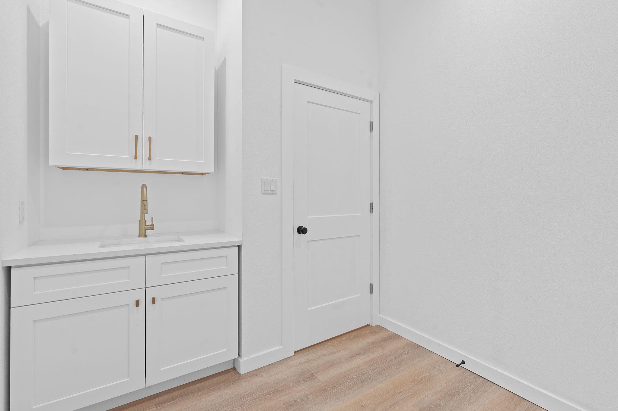 103 Mills Xing, Bastrop, TX 78602