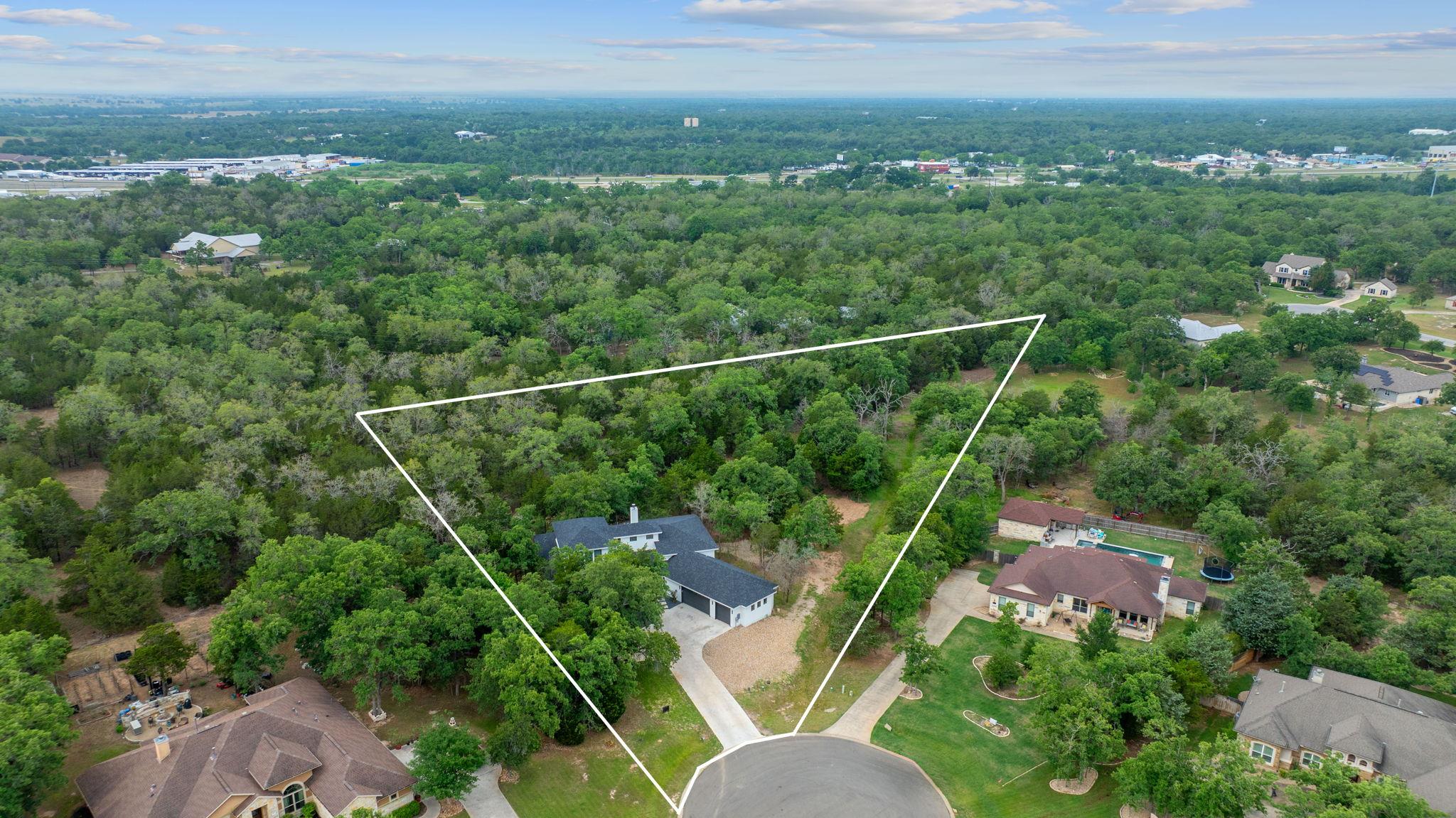 103 Mills Xing, Bastrop, TX 78602