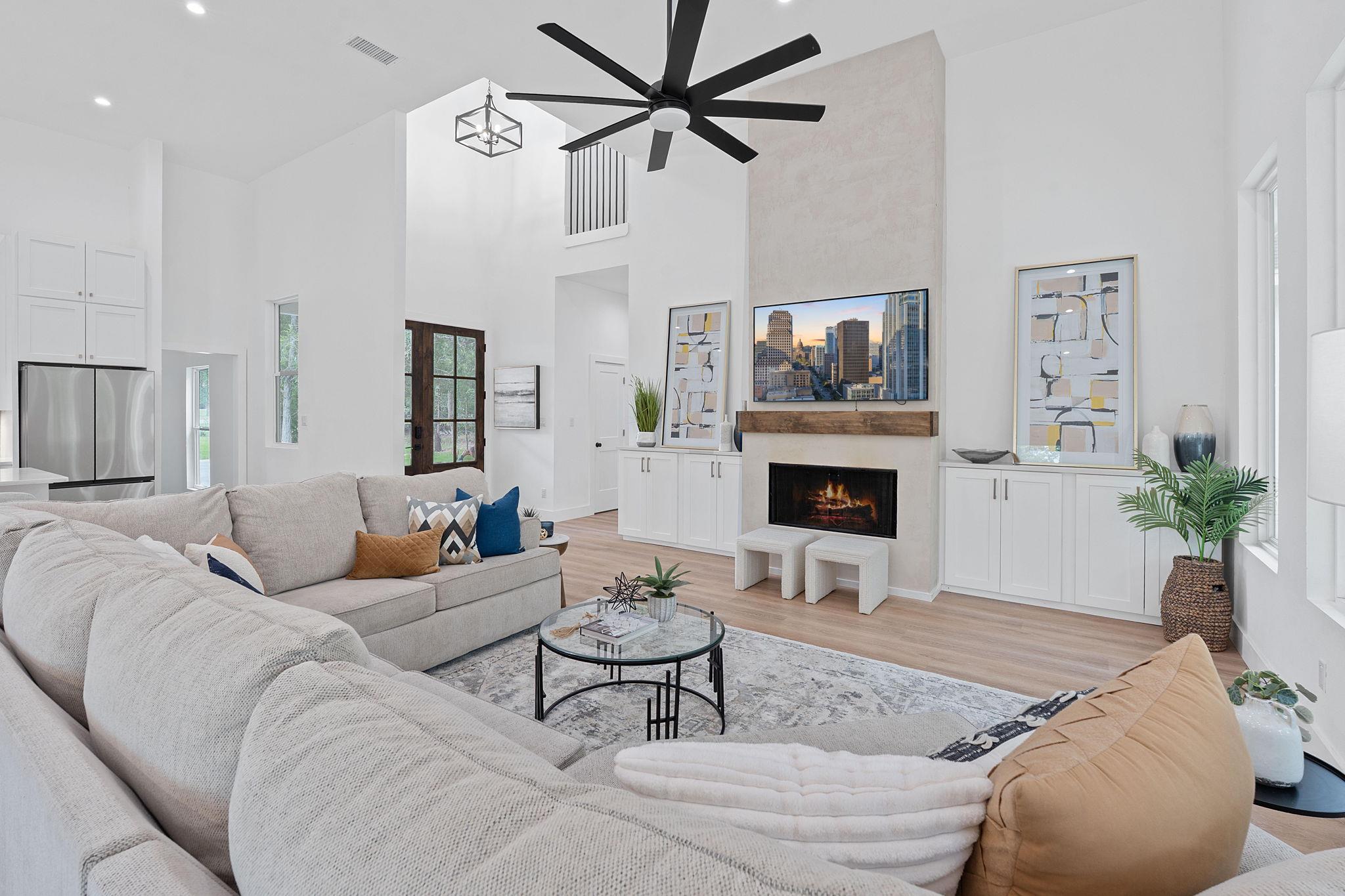 103 Mills Xing, Bastrop, TX 78602