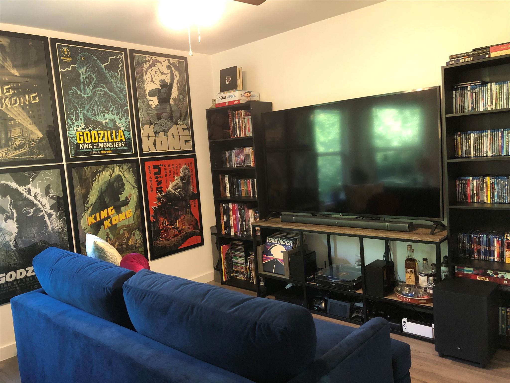 6409 Burns St # 306, Austin, TX 78752