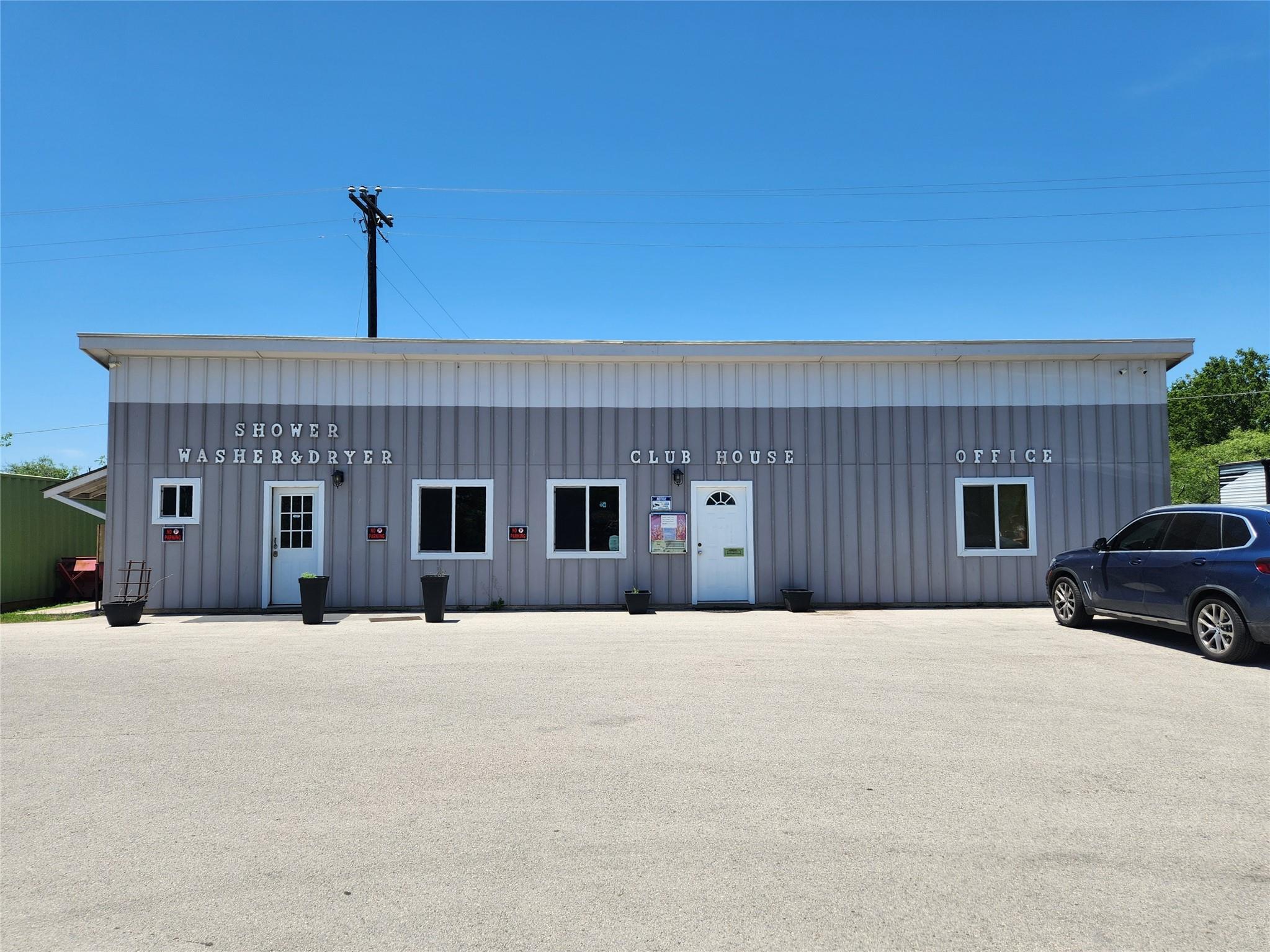 2750 Fm-812, Del Valle, TX 78617