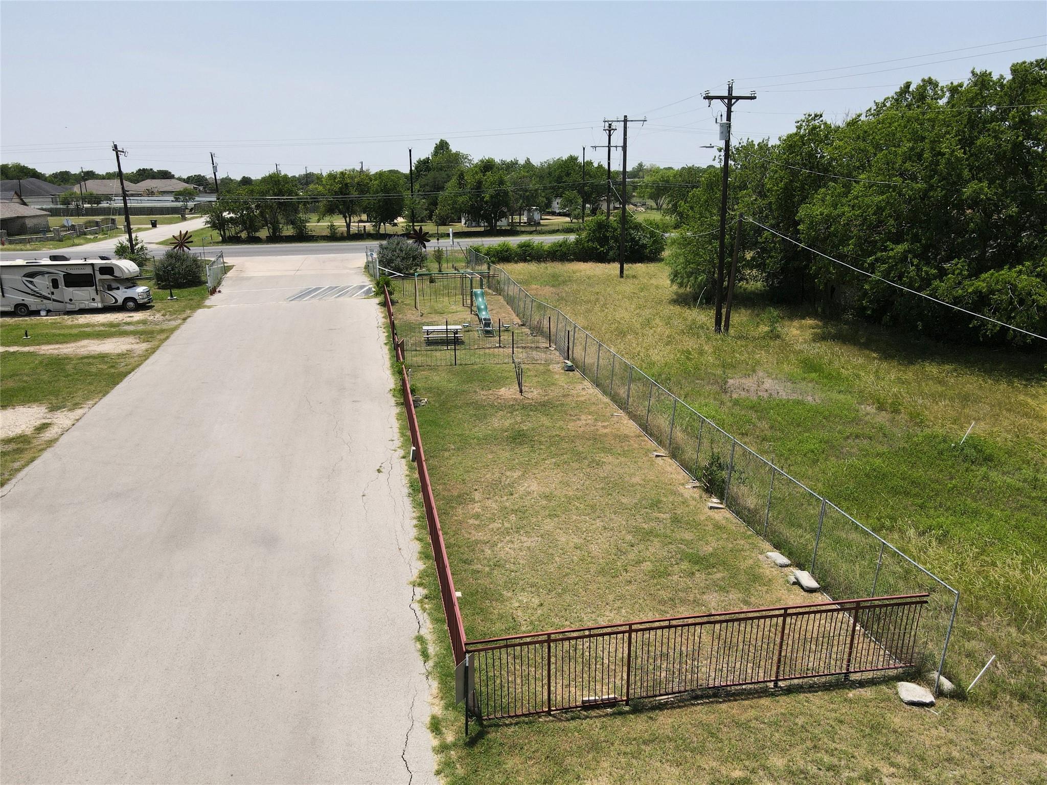 2750 Fm-812, Del Valle, TX 78617