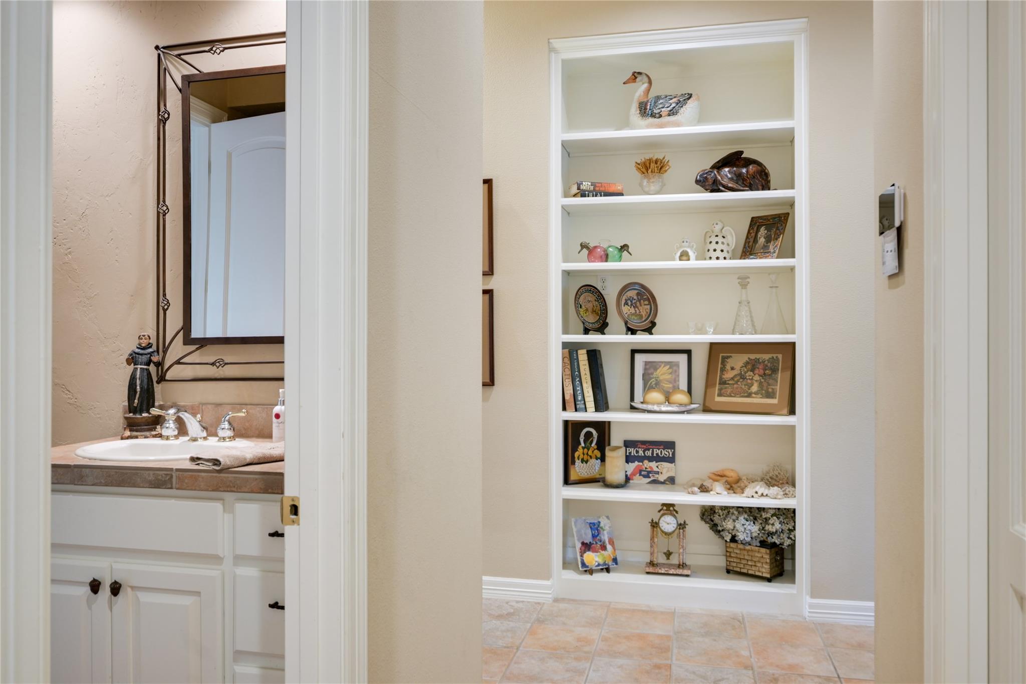 2305 Barton Creek Blvd # 28, Austin, TX 78735