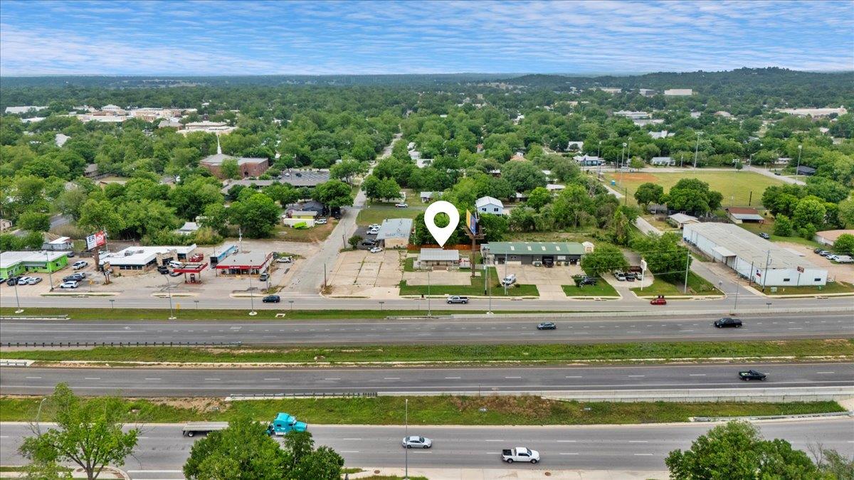 1002 College St, Bastrop, TX 78602