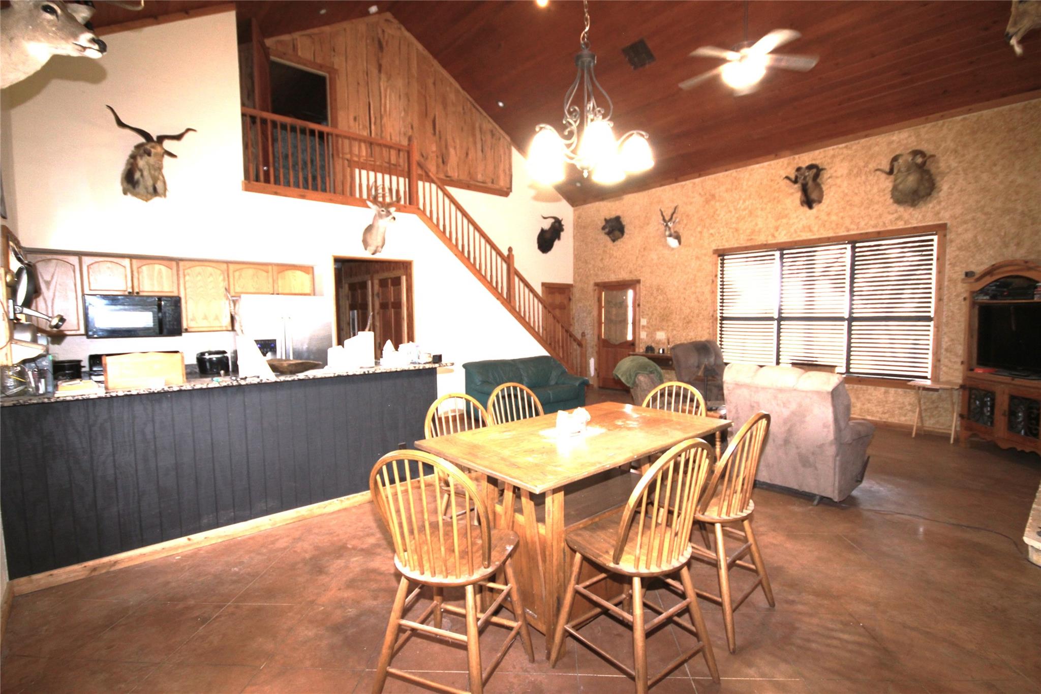 51 Dead End Rd., Mountain Home, TX 78058