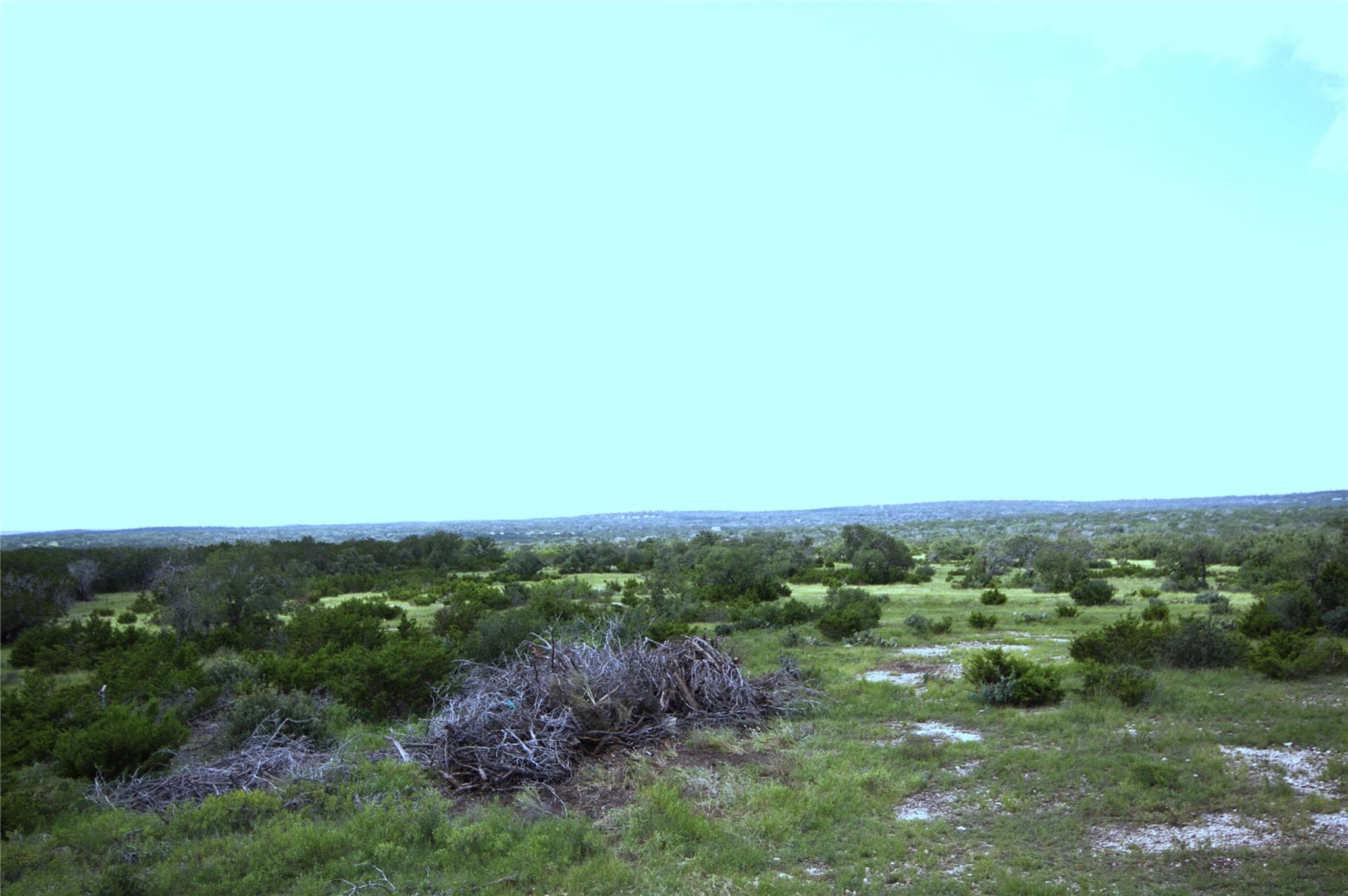 51 Dead End Rd., Mountain Home, TX 78058