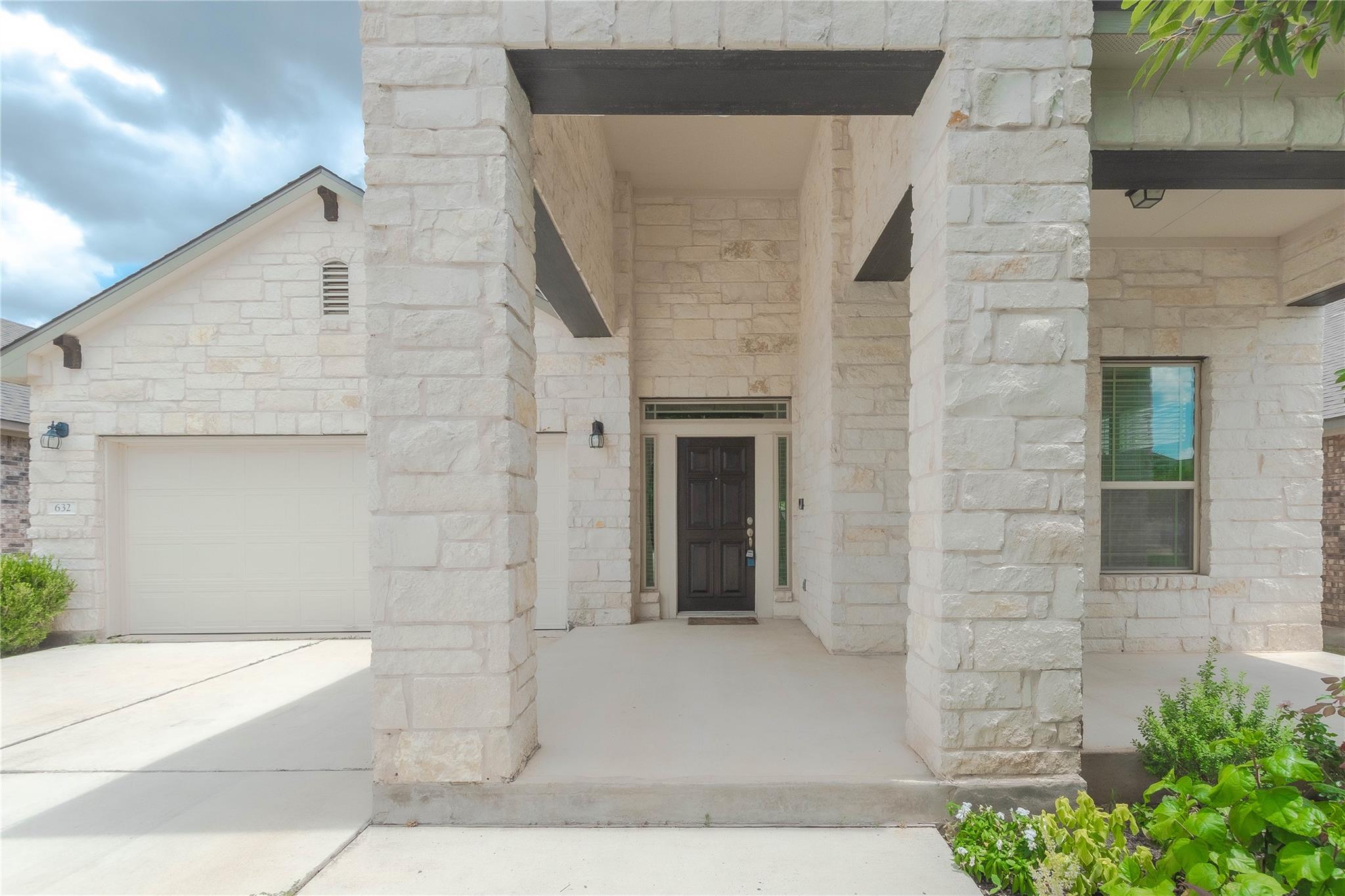 632 Schefer St, Leander, TX 78641