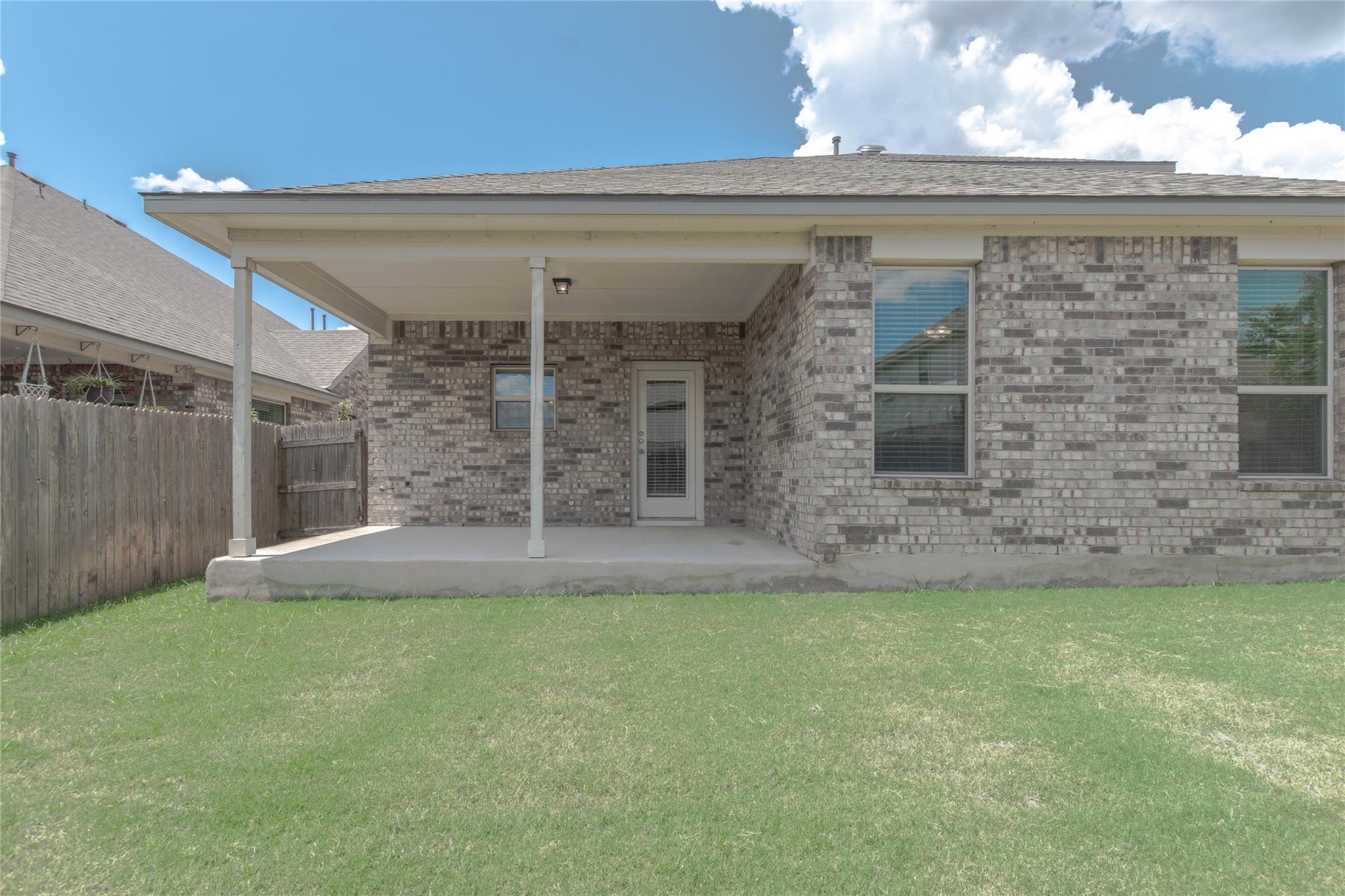 632 Schefer St, Leander, TX 78641