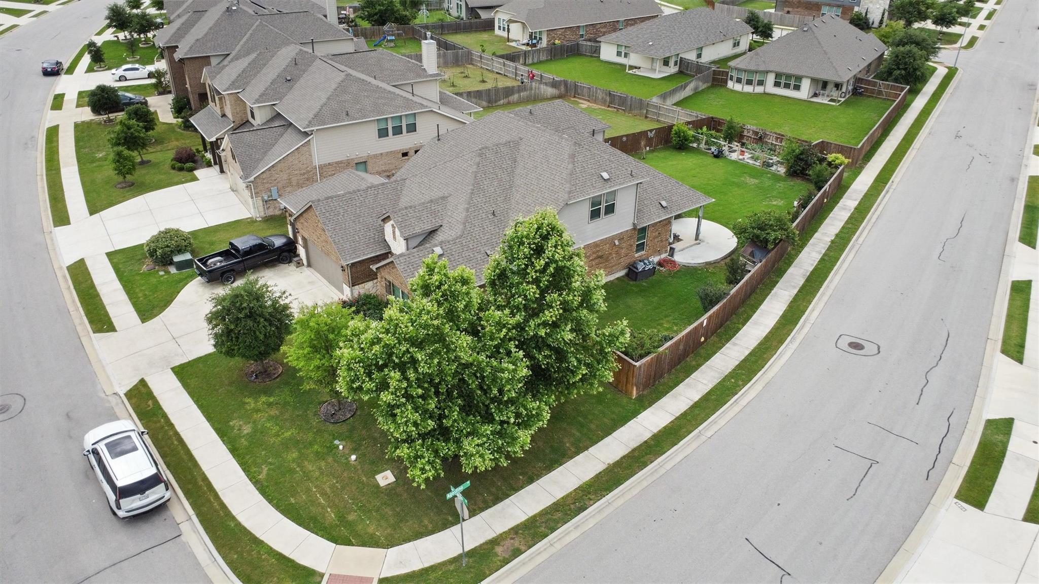 7404 Leonardo Dr, Round Rock, TX 78665