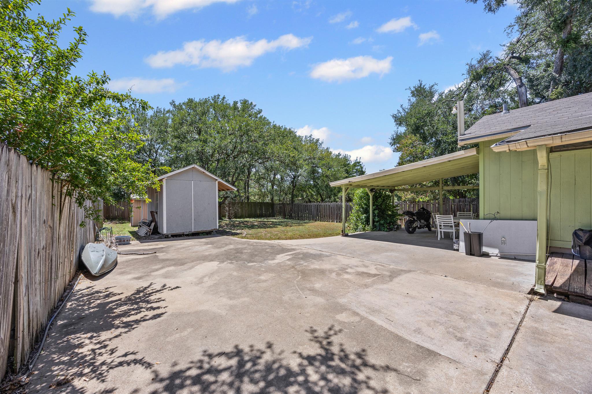 1007 N Bishop St, San Marcos, TX 78666