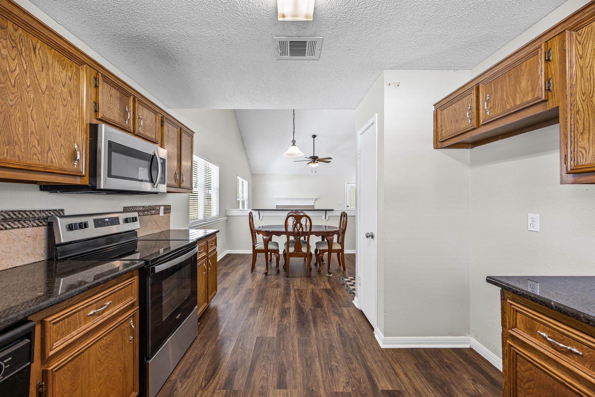 1007 N Bishop St, San Marcos, TX 78666