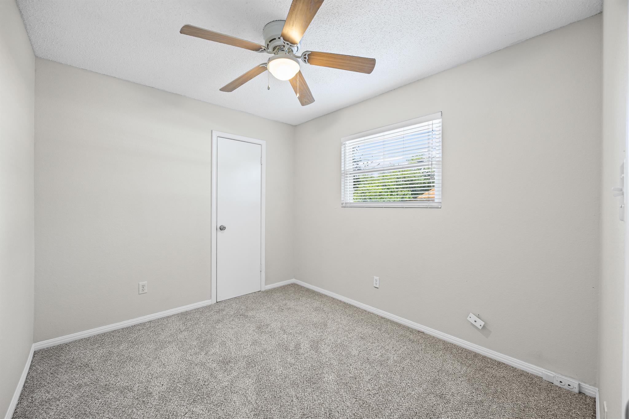 1007 N Bishop St, San Marcos, TX 78666