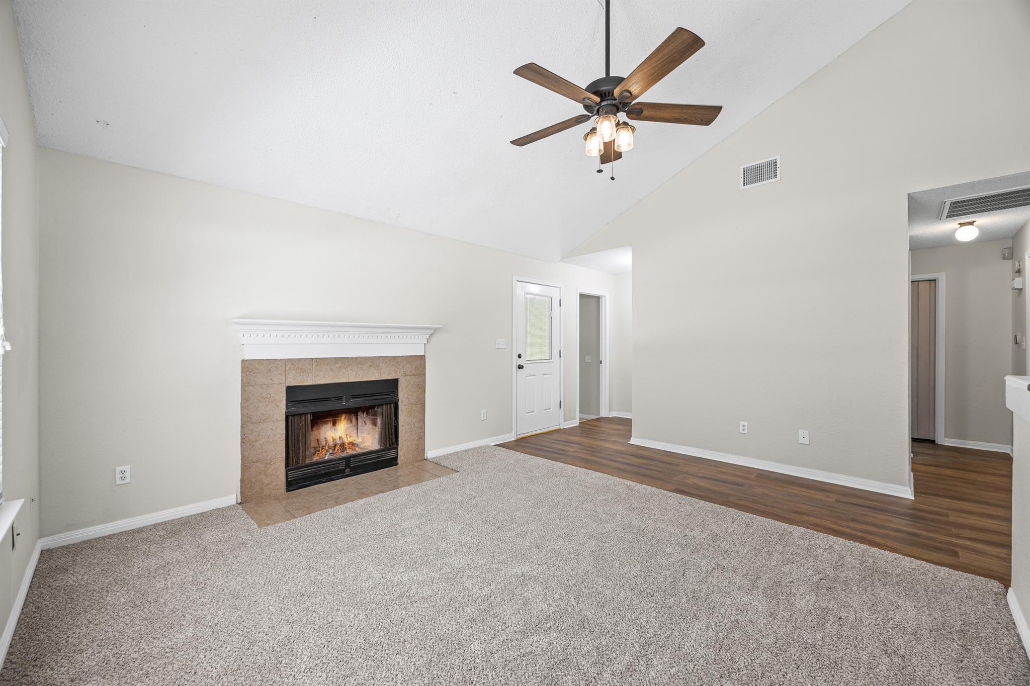 1007 N Bishop St, San Marcos, TX 78666