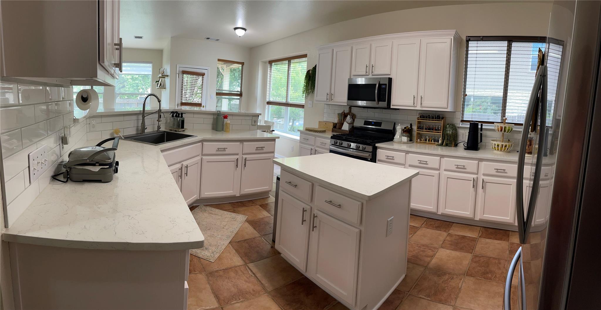 2305 Amen Corner Rd, Pflugerville, TX 78660