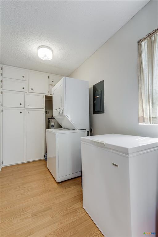 133 Comanche Pt, Point Venture, TX 78645