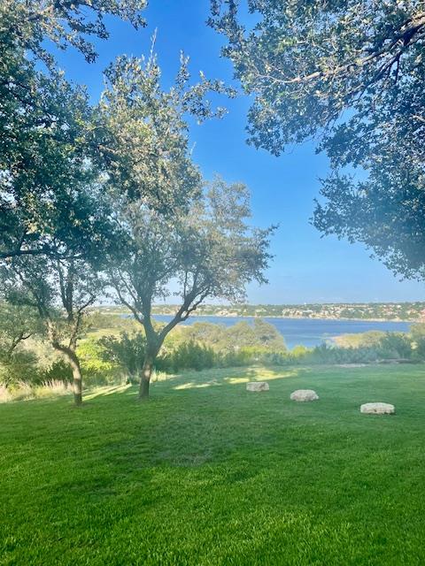 133 Comanche Pt, Point Venture, TX 78645